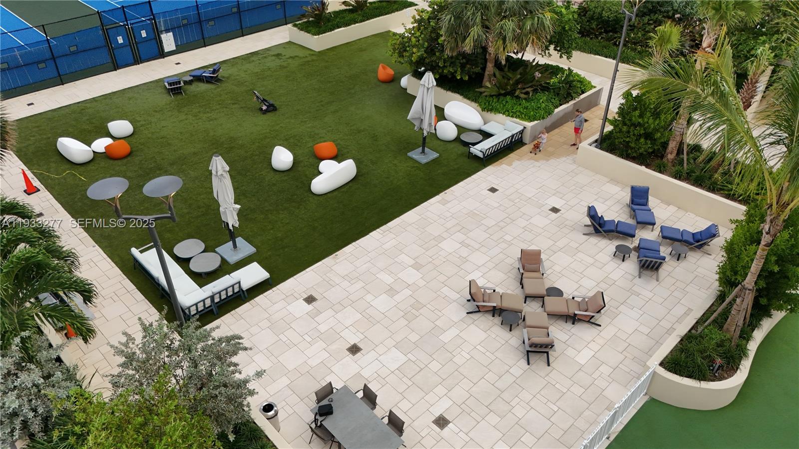 300 S Pointe Dr #3402, Miami Beach FL 33139