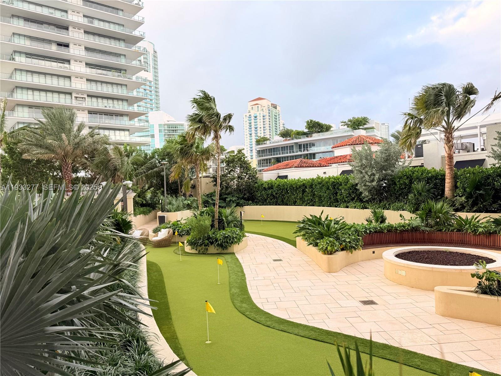 300 S Pointe Dr #3402, Miami Beach FL 33139
