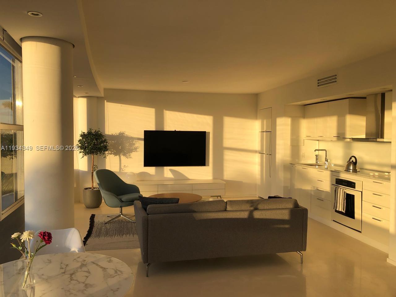 King Cole Condo