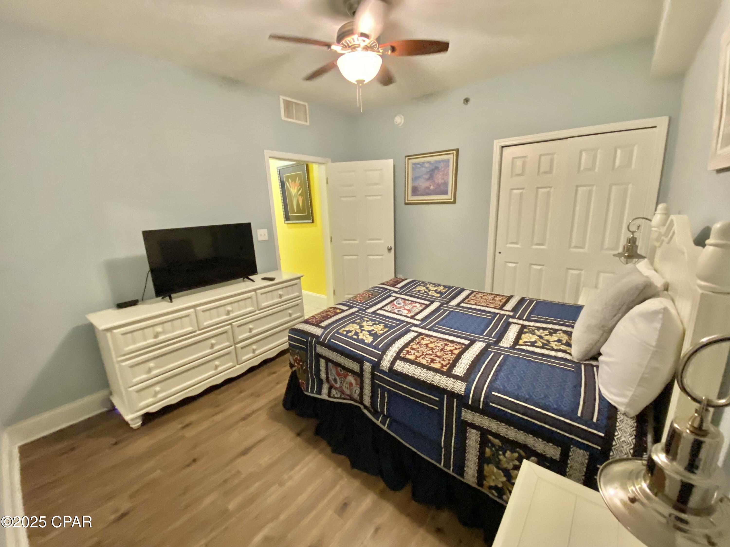 Image 19 For 9902 Thomas Drive 338
