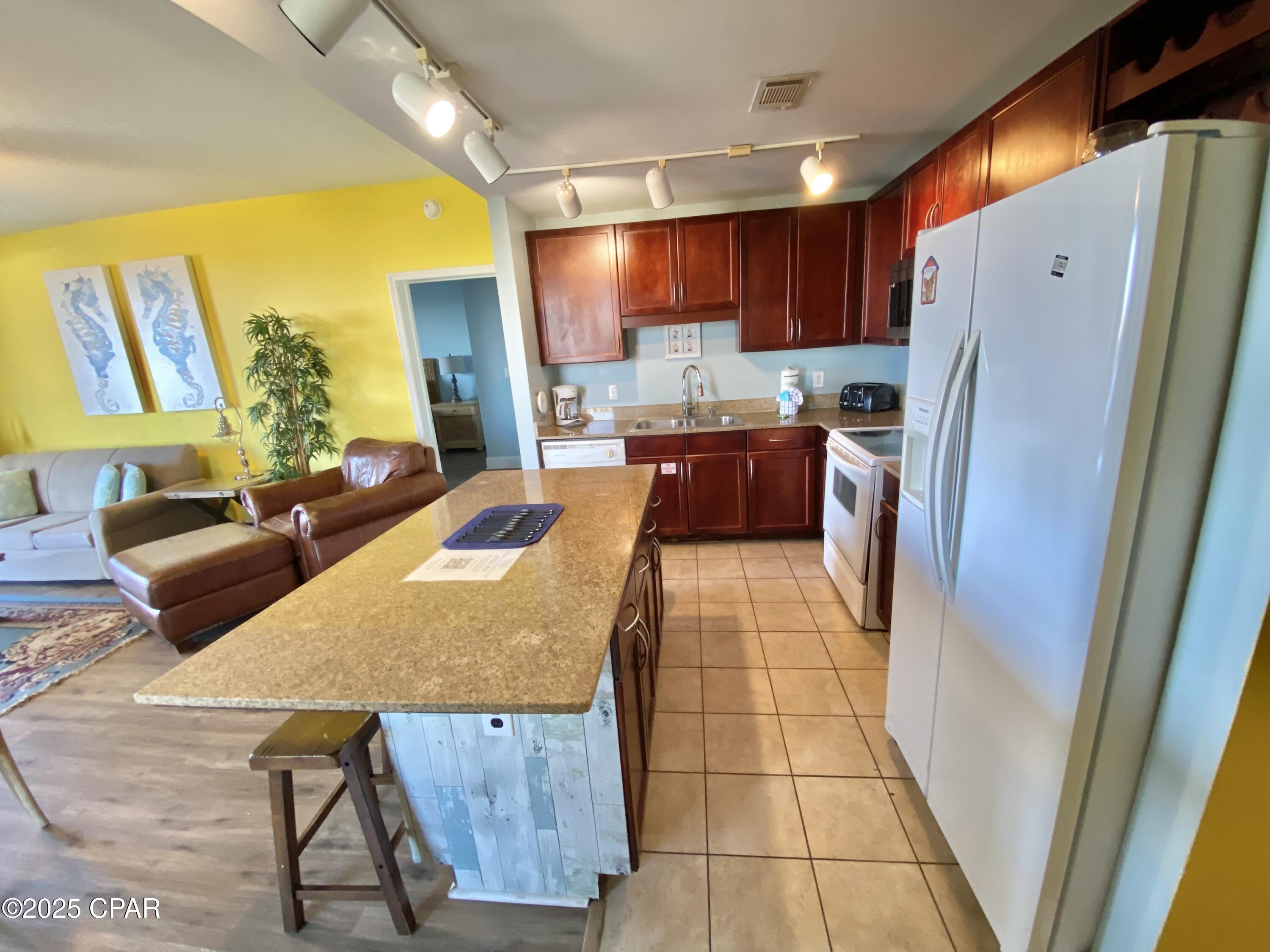 Image 32 For 9902 Thomas Drive 338