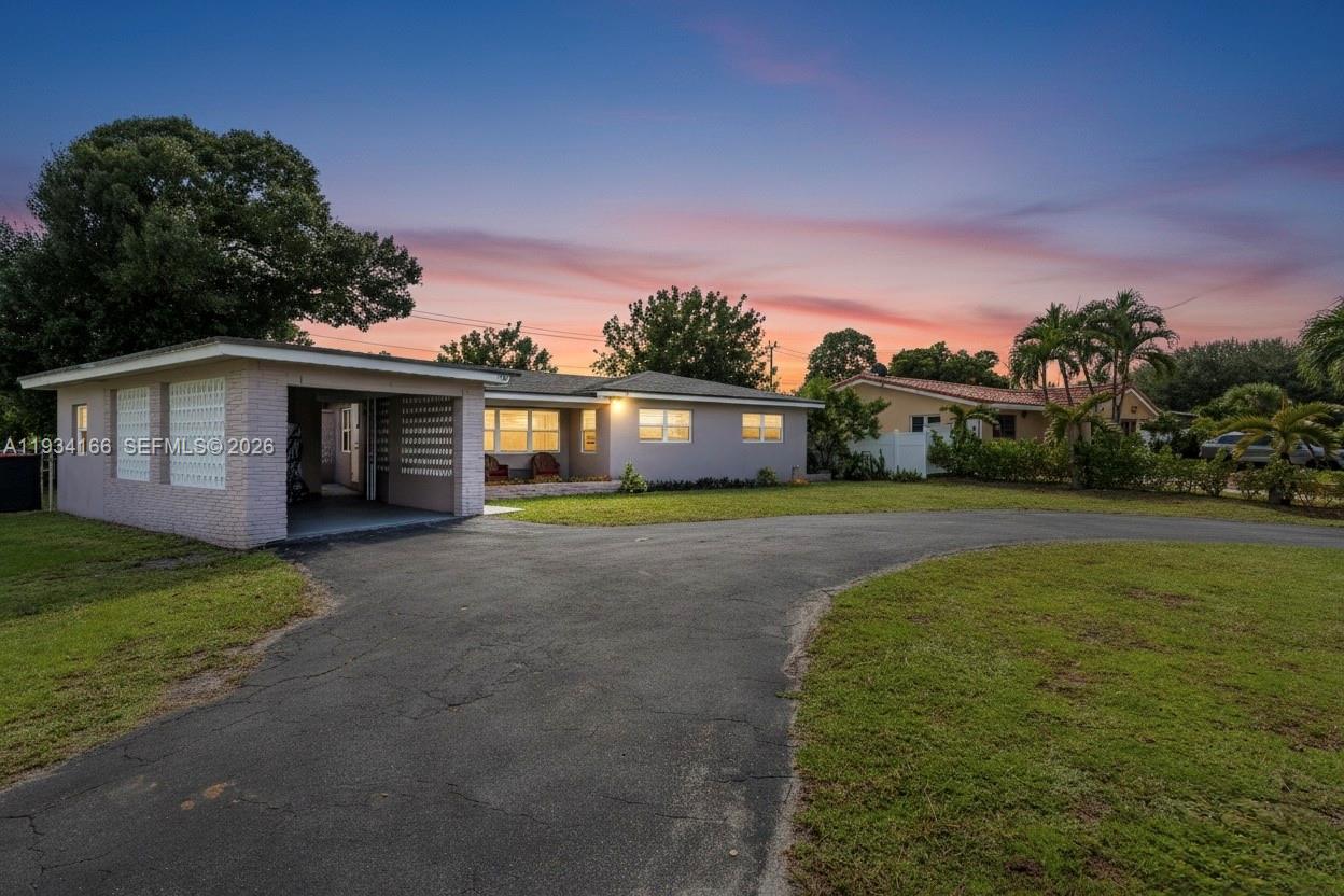 Lloyd Estates