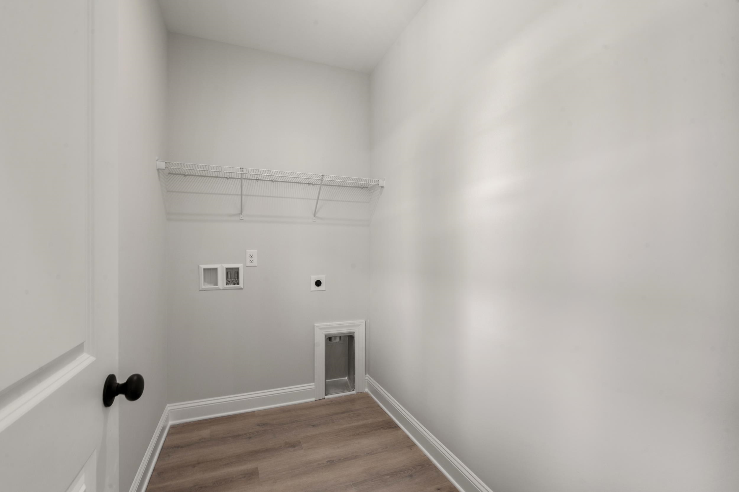 2529989 | Photo 18