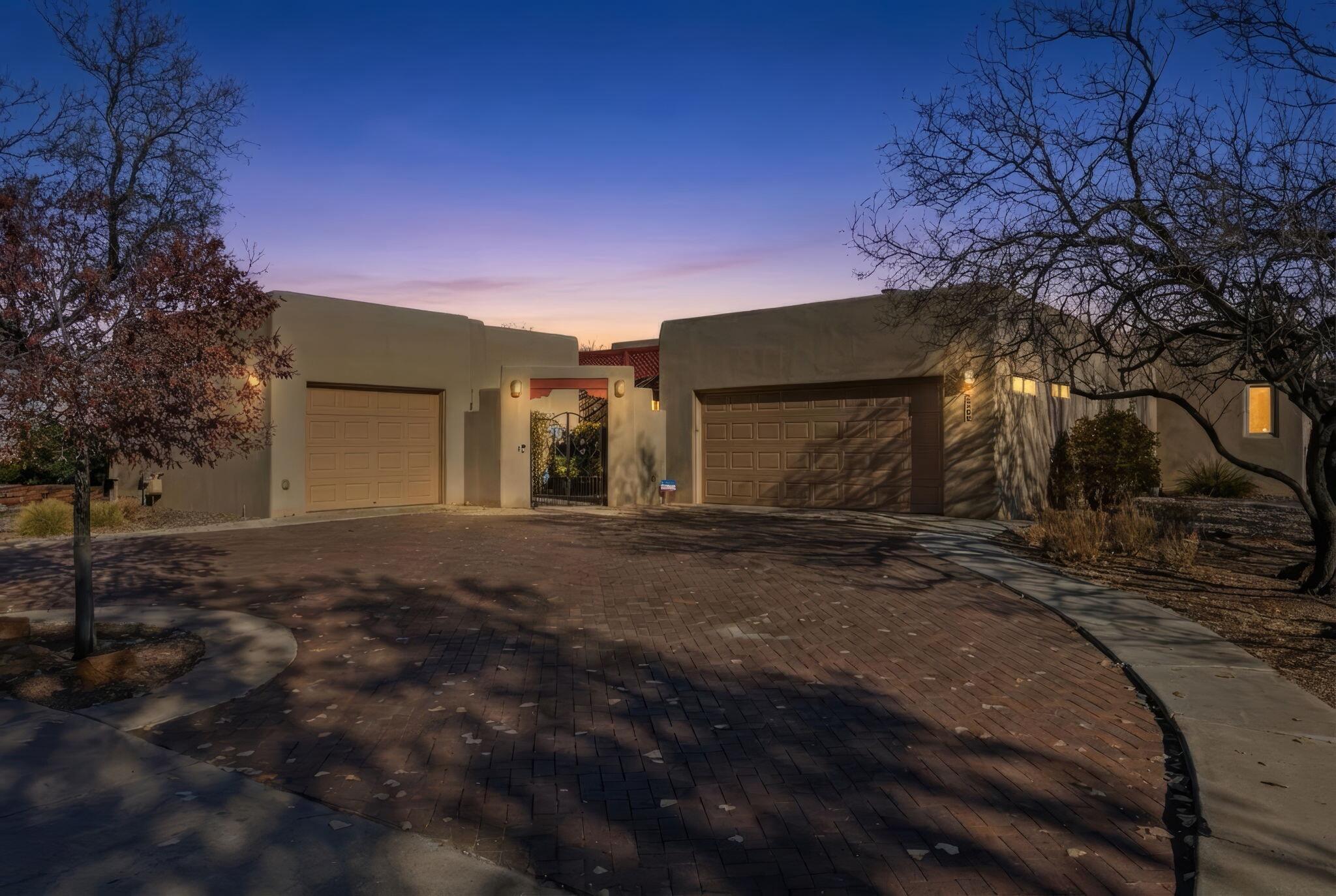 Homes for sale in Albuquerque, NM | 500 Laguna Seca Ln Nw, Albuquerque, NM 87104 | MLS# 1096081