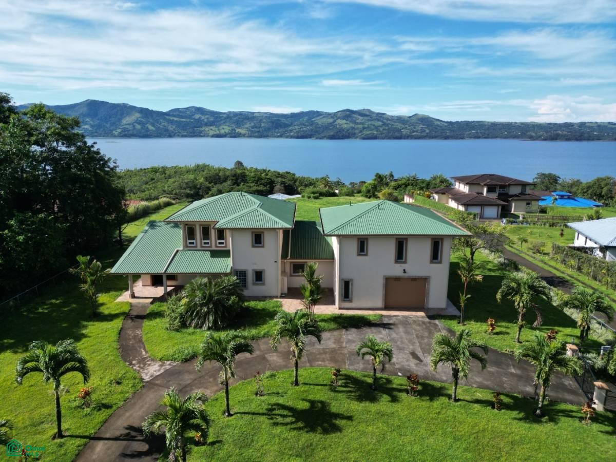 4 bed Single Family Homes For Sale in Arenal, Guanacaste - 1