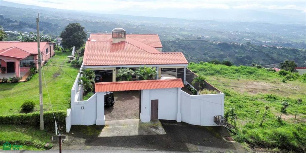 4 bed Single Family Homes For Sale in Grecia, Alajuela - 1