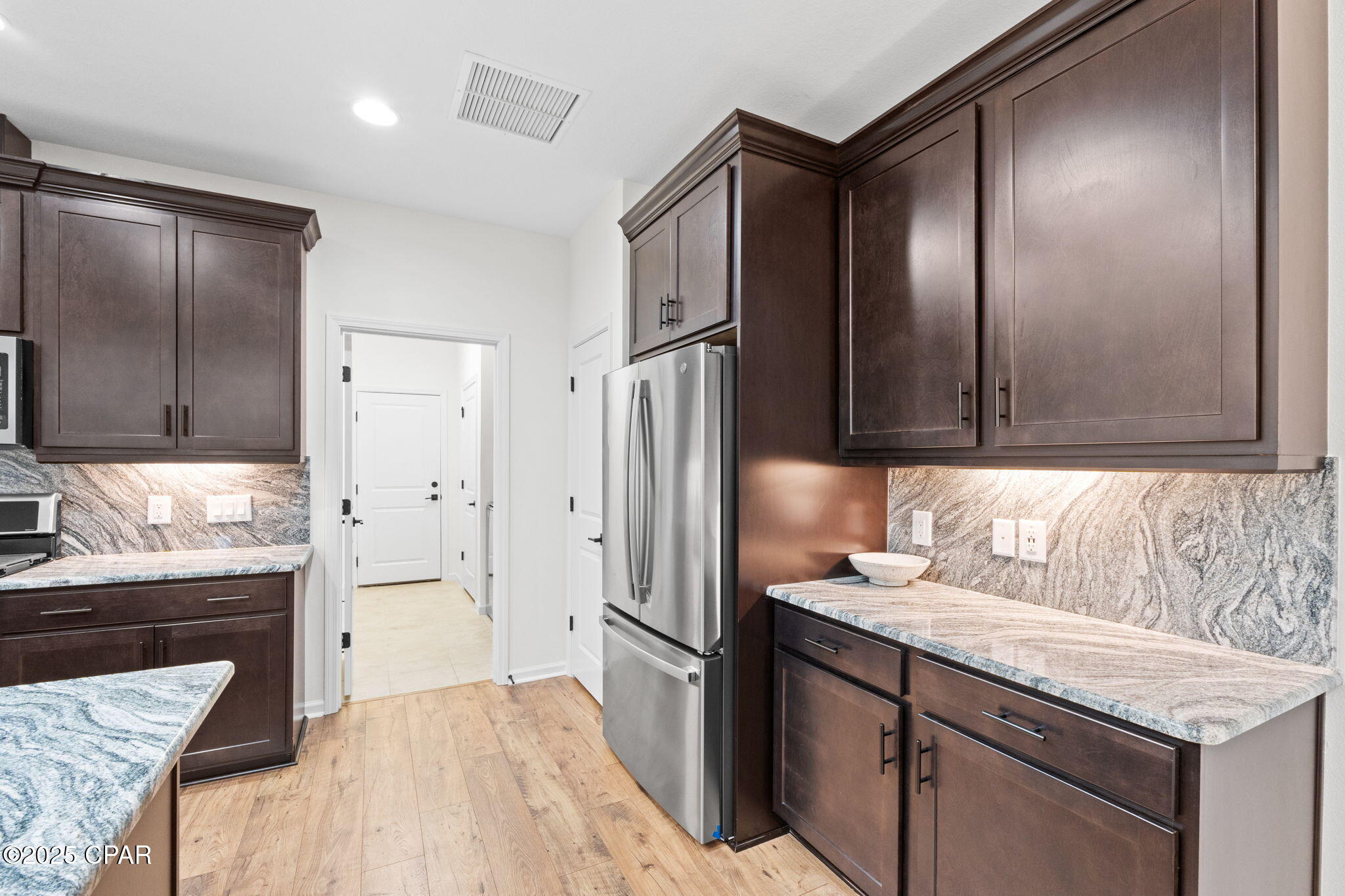 Image 13 For 8671 Shell Sink Drive