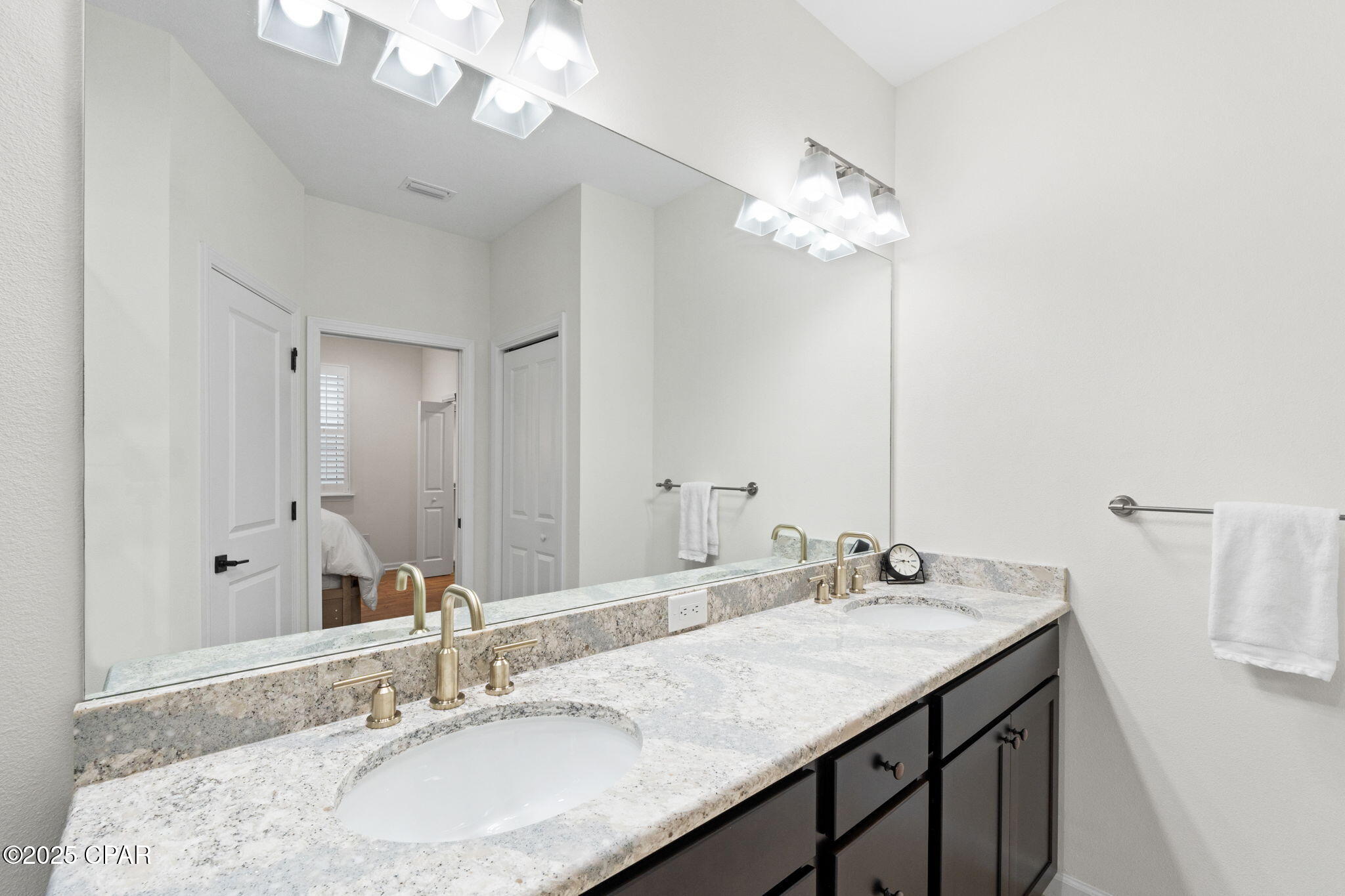 Image 20 For 8671 Shell Sink Drive