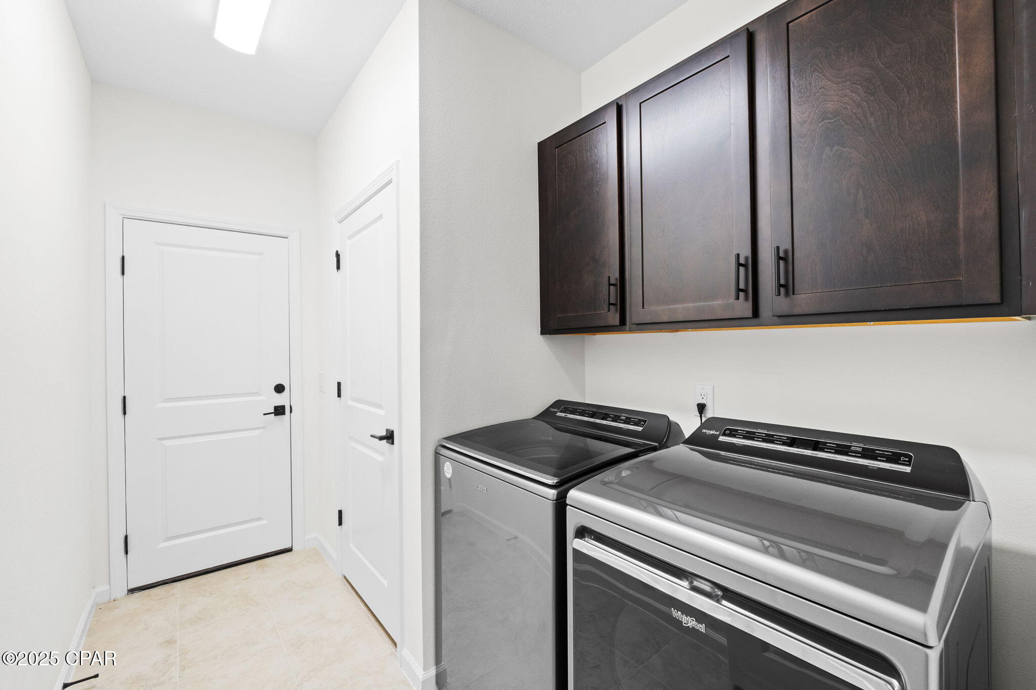 Image 25 For 8671 Shell Sink Drive