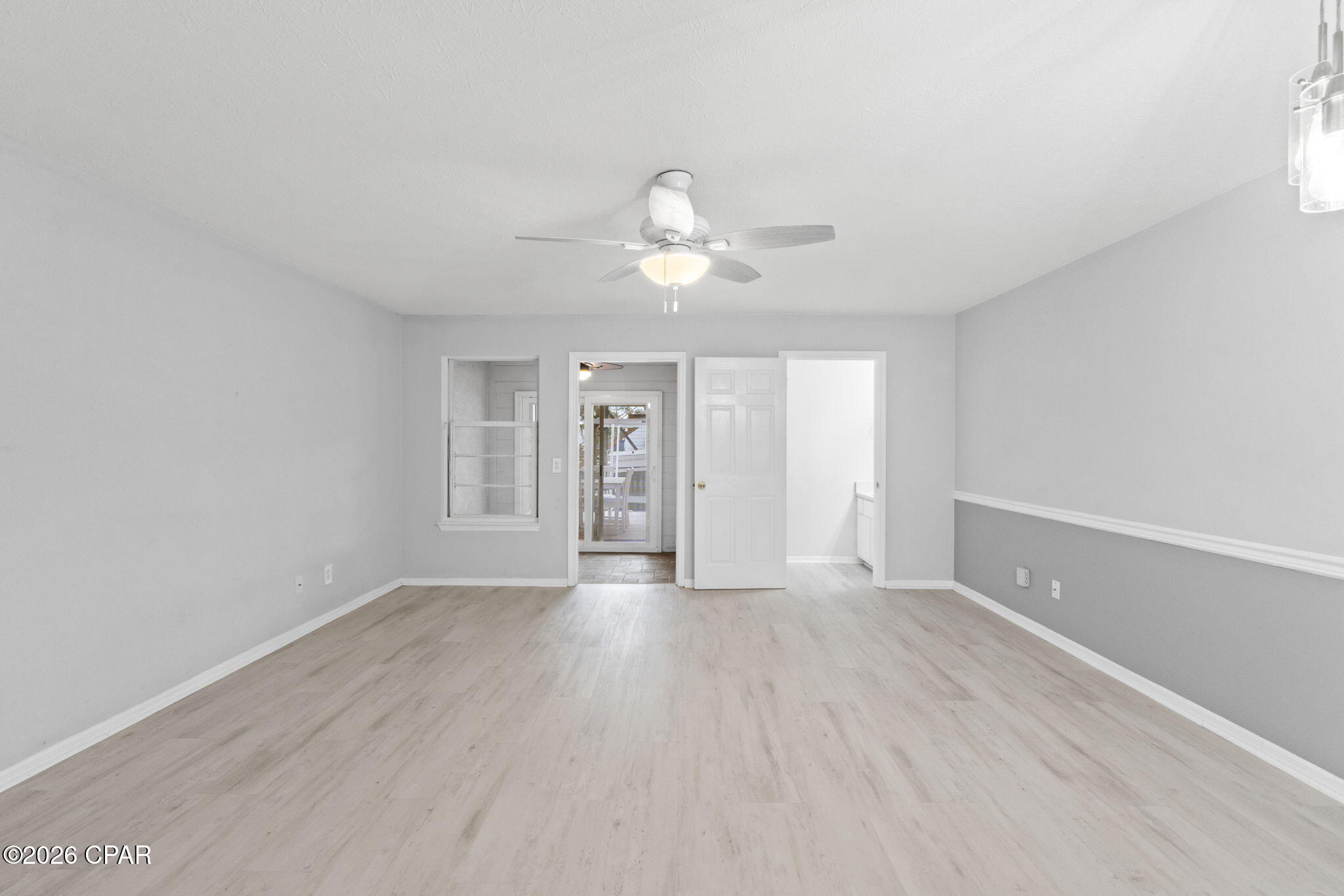 Image 13 For 6590 Harbour Boulevard