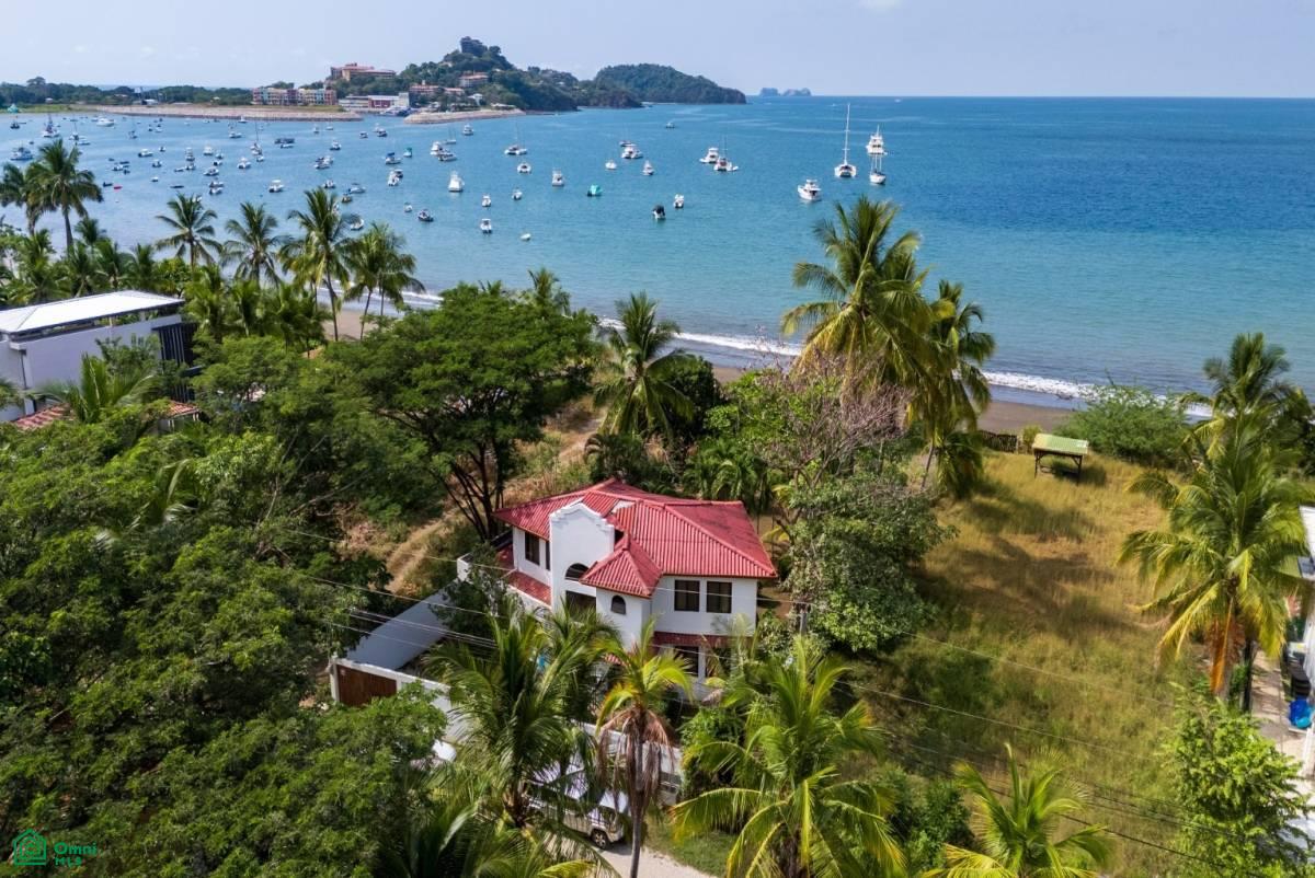 Vista Marina Beach House – Beachfront Residence , Playa Flamingo, Santa Cruz, Guanacaste