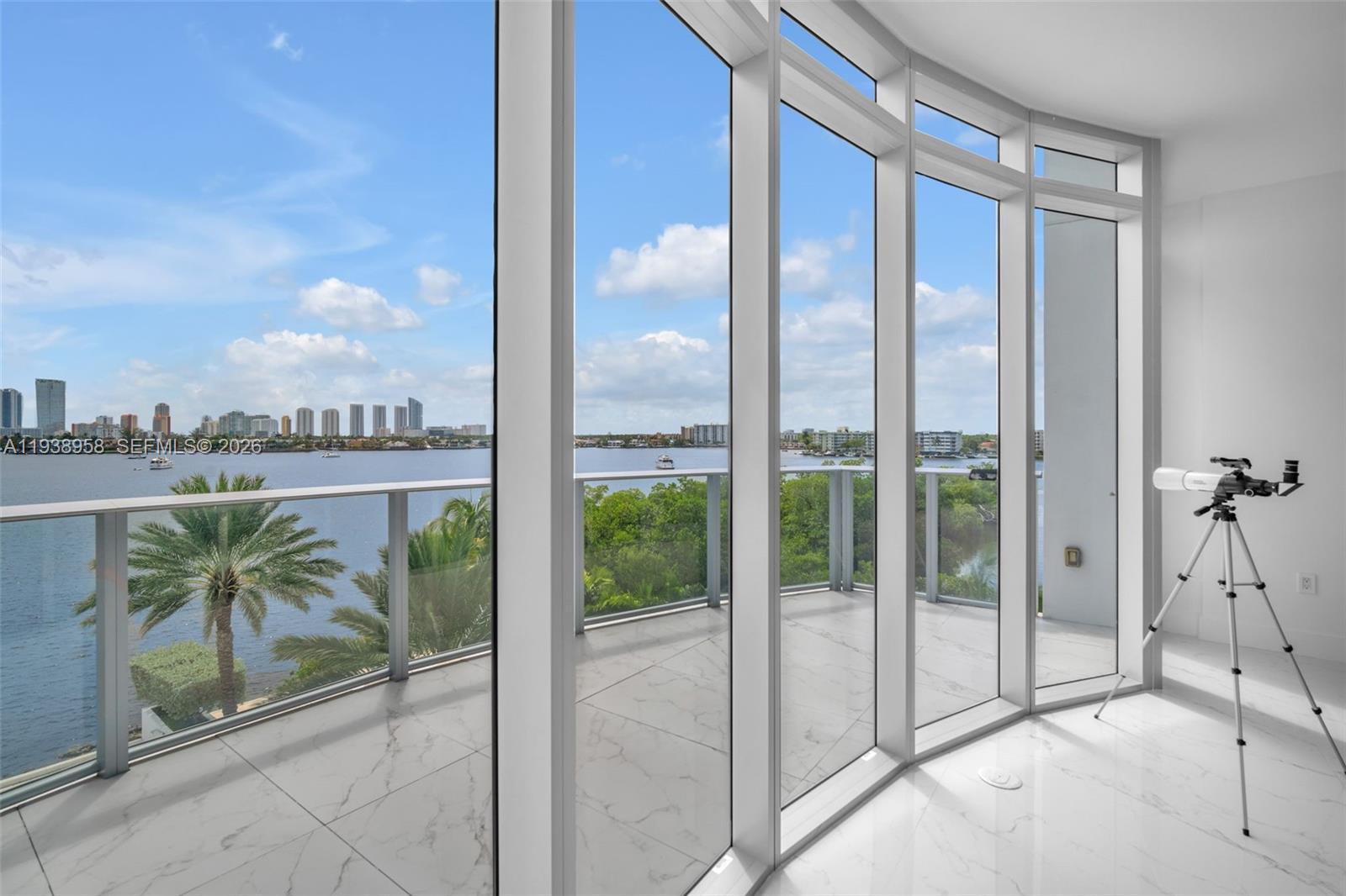 17111 Biscayne Blvd #411, North Miami Beach FL 33160