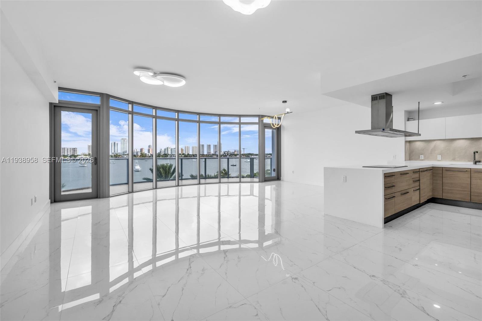 17111 Biscayne Blvd #411, North Miami Beach FL 33160