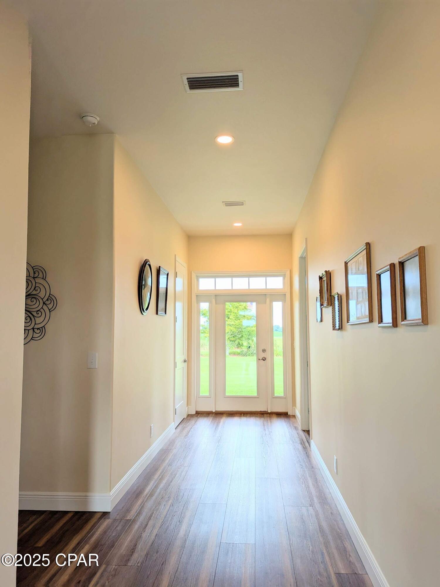 Listing photo id 19 for 5223 Palamino Lane