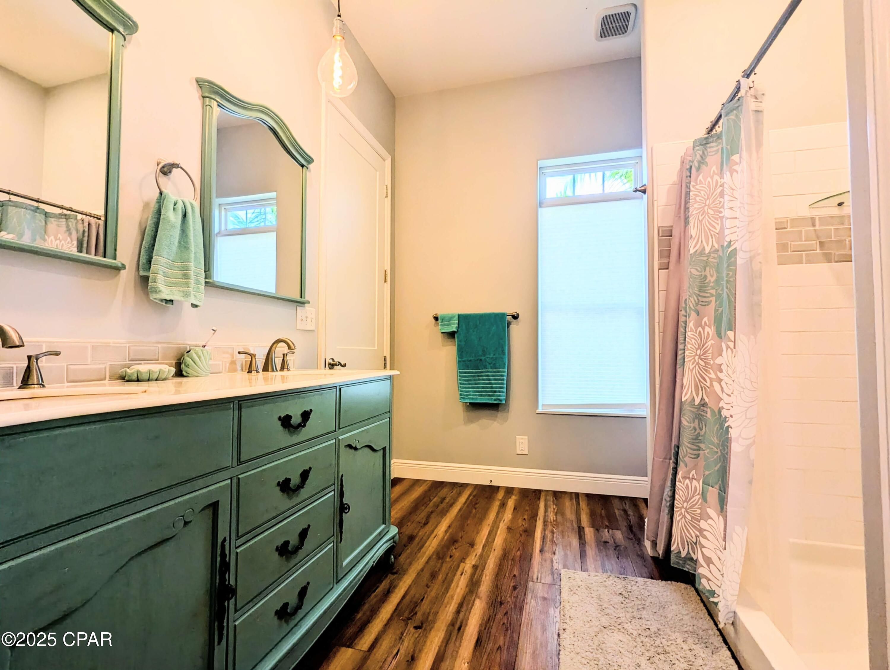 Listing photo id 28 for 5223 Palamino Lane