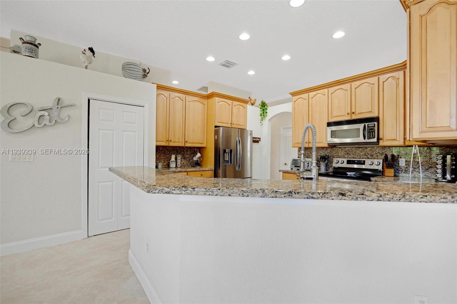 Homes for sale in Southwest Ranches, FL | 12851 Luray Rd, Southwest Ranches, FL 33330 | MLS# A11939939