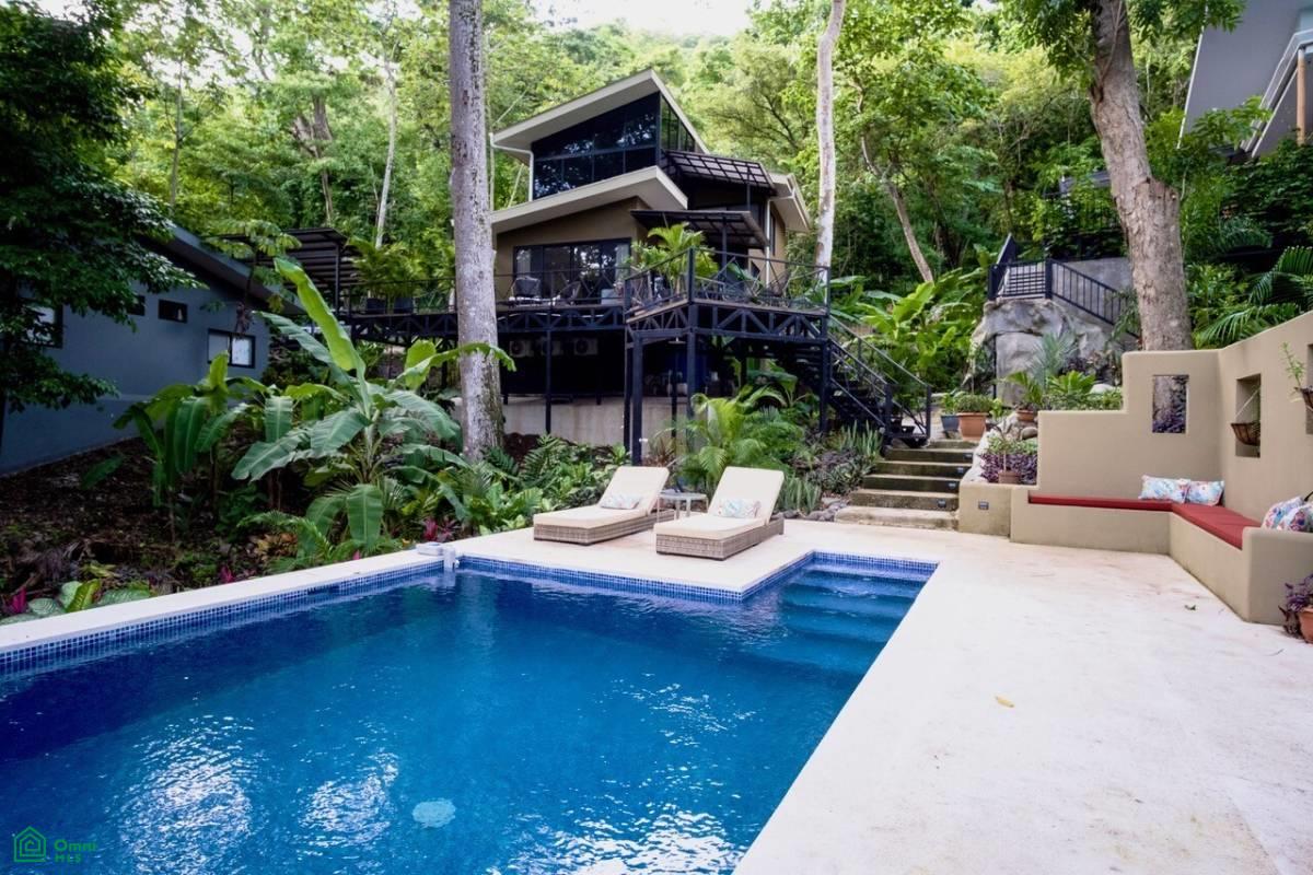 3 bed Single Family Homes For Sale in Puntarenas, Puntarenas - 1
