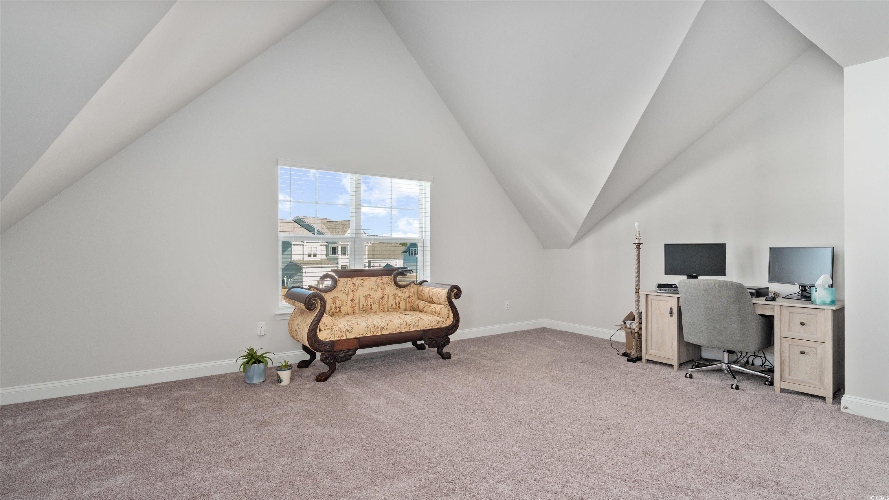 2600551 | Photo 27