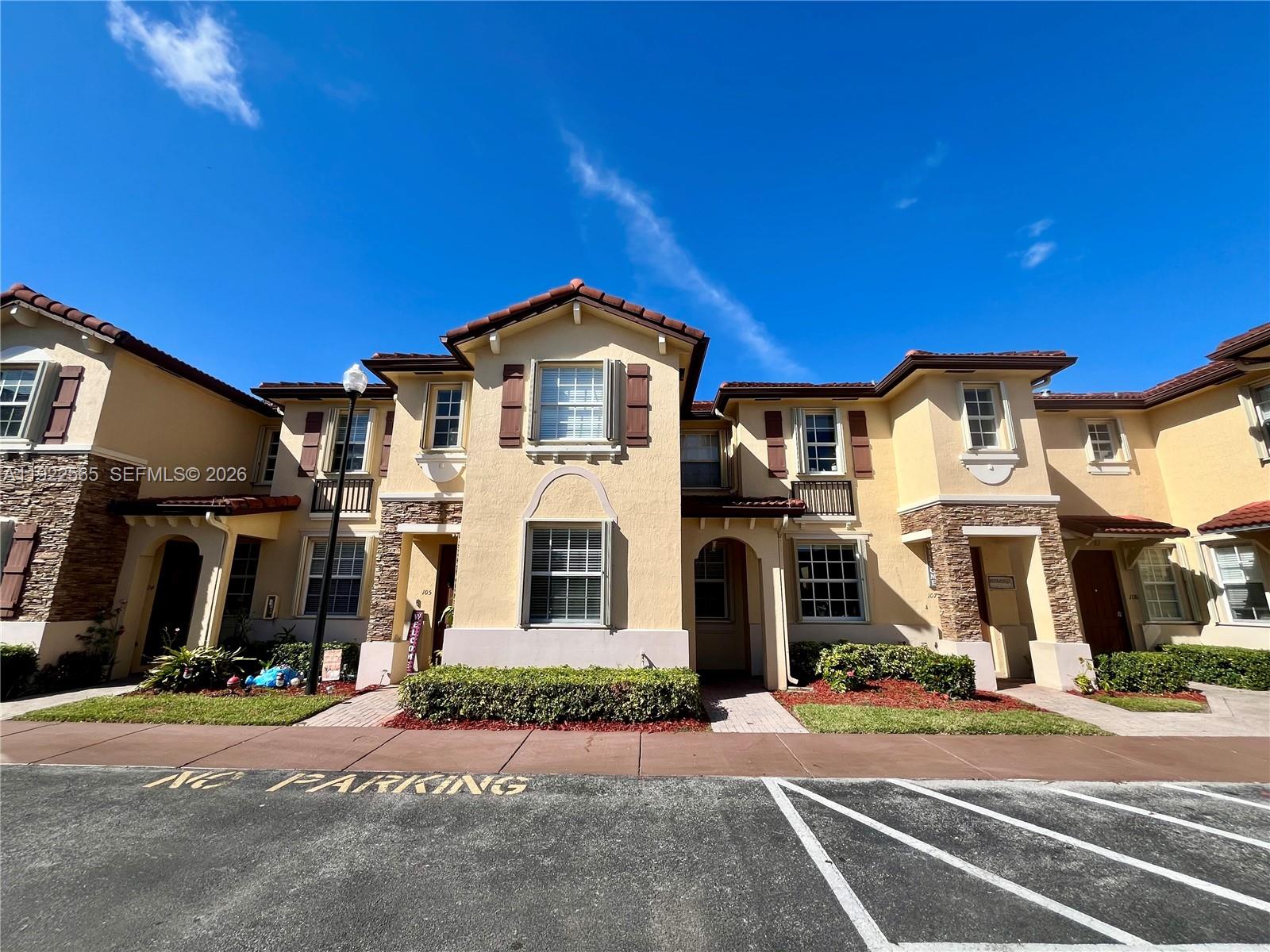 Villas At Carmel