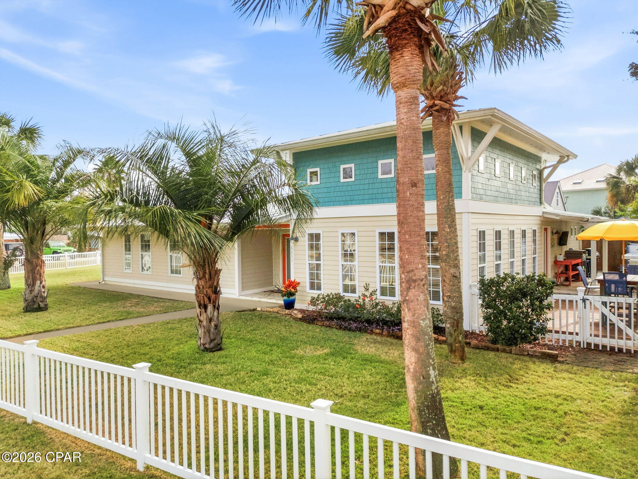 Image 2 For 6611 Lagoon Drive