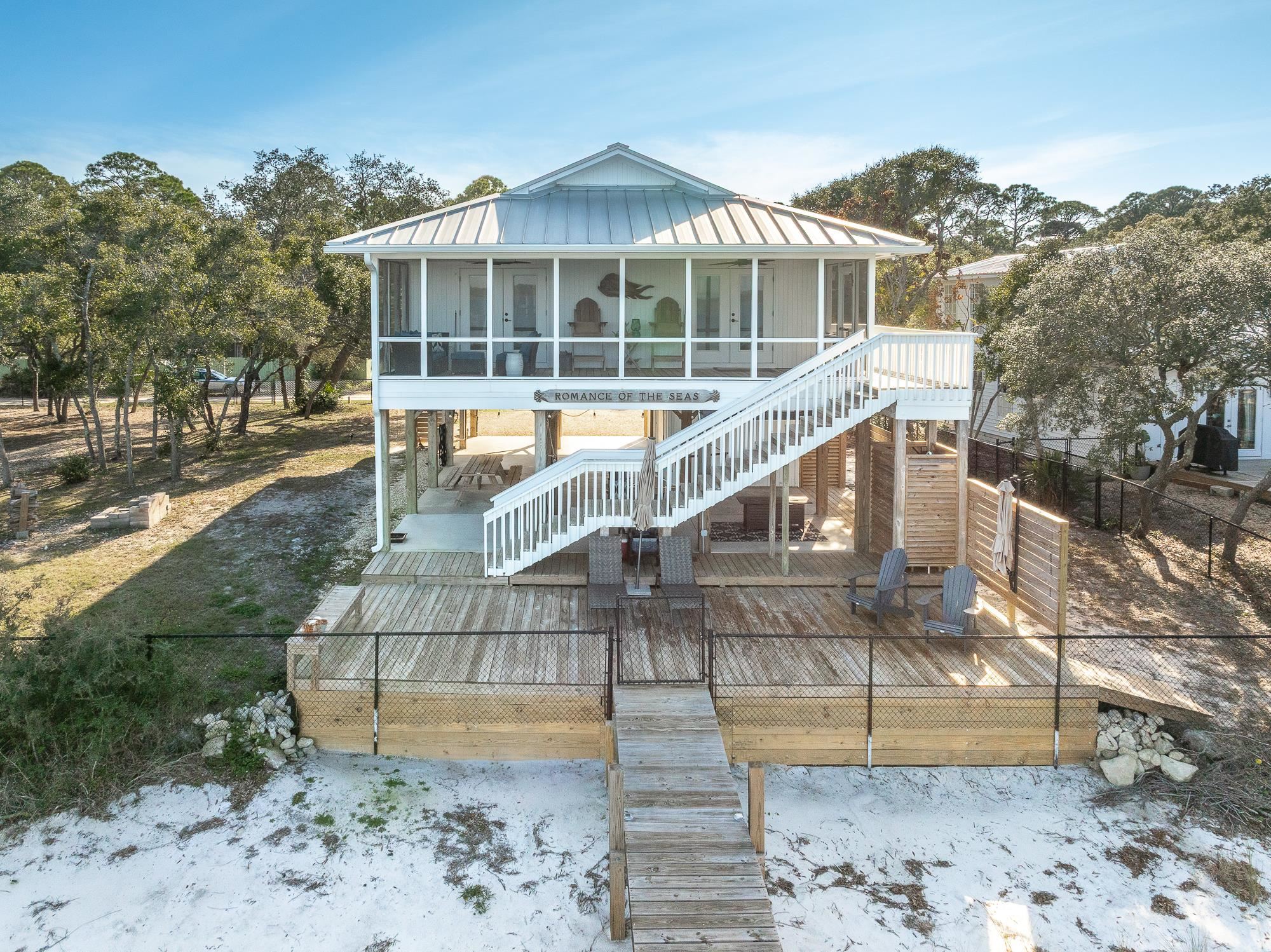 203  Harbor Circle , Alligator Point, FL, 32346
