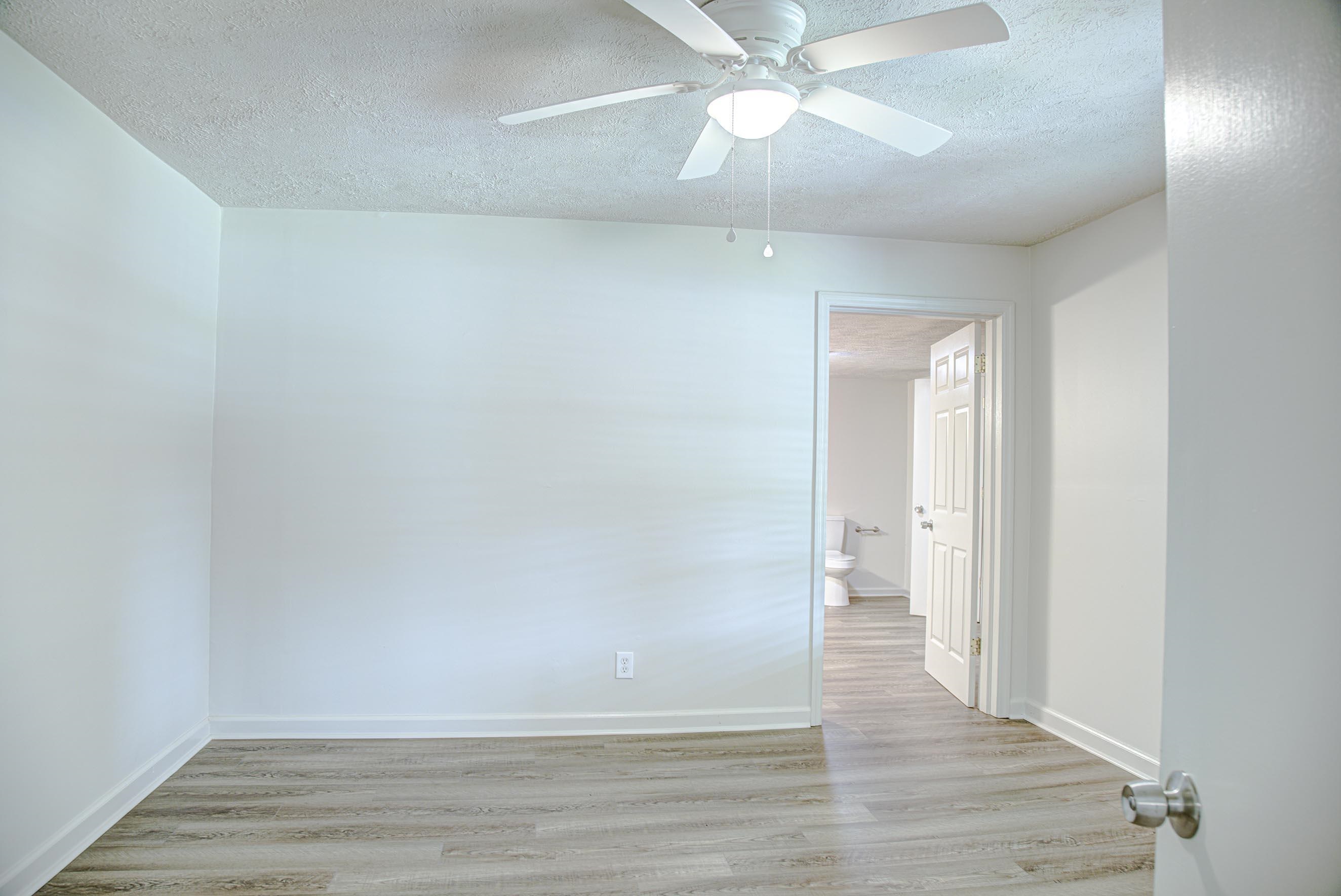 2600925 | Photo 29