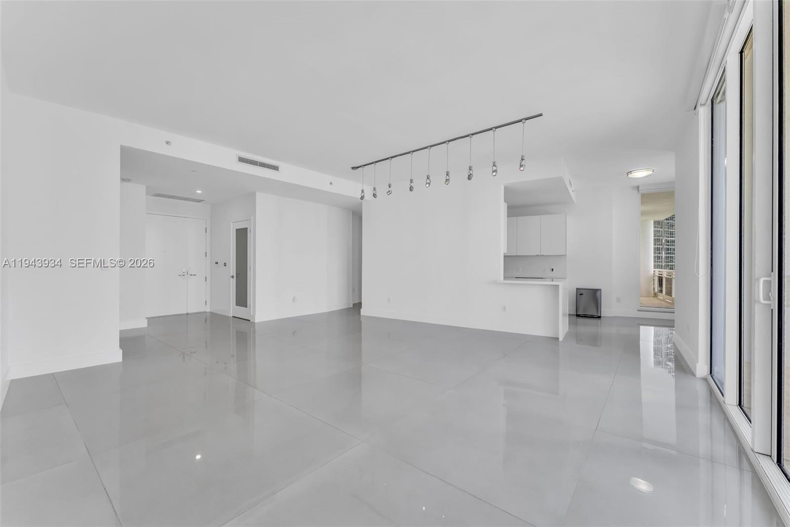 901 Brickell Key Blvd #3206, Miami FL 33131