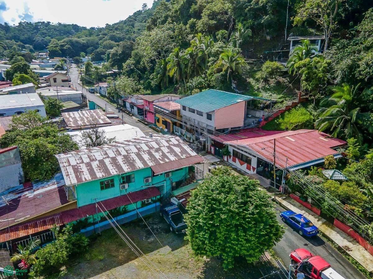 18 bed Commercial For Sale in , Puntarenas - 1