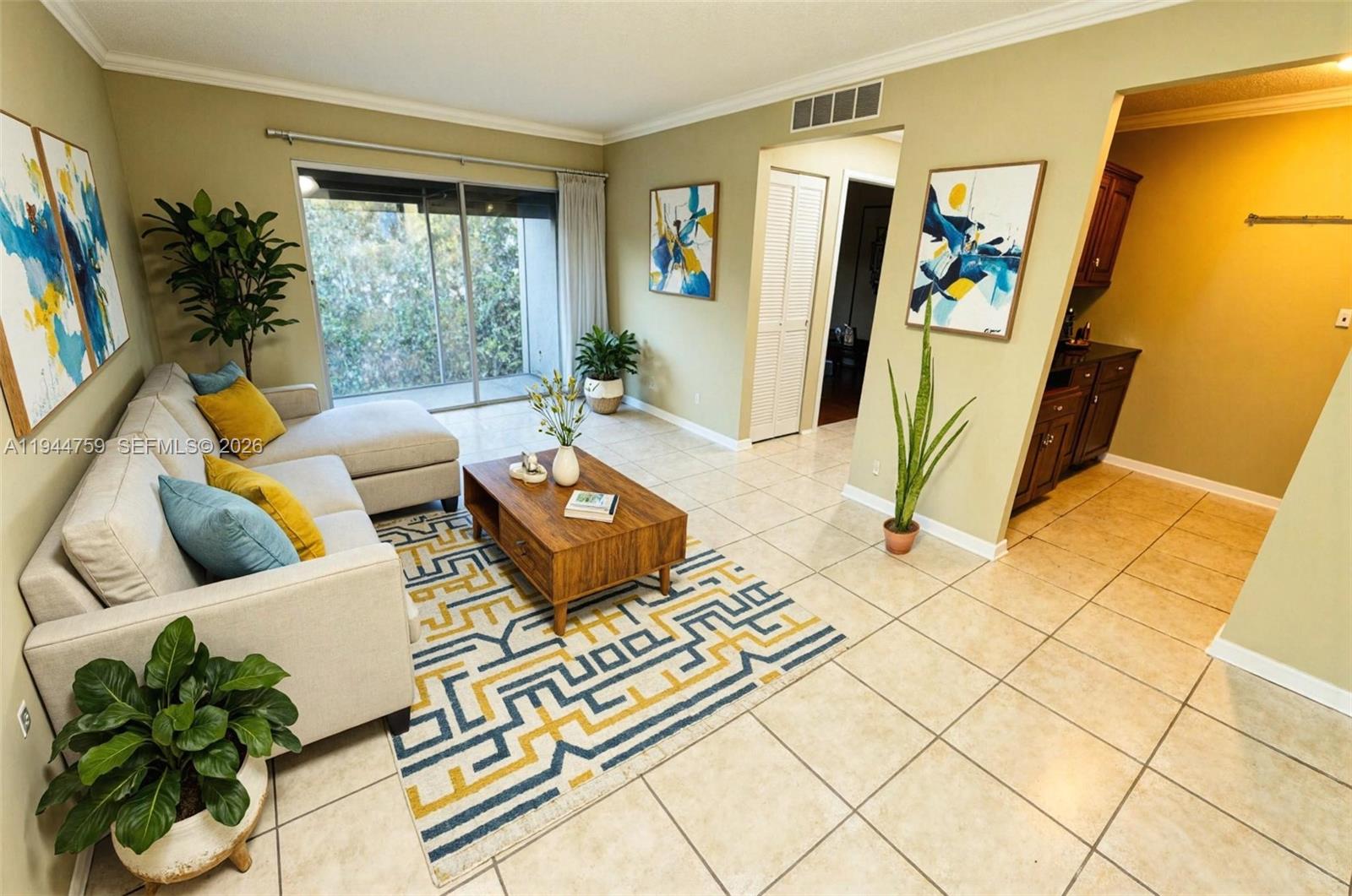 1141 Lake Victoria Dr Unit E, West Palm Beach, Florida 33411