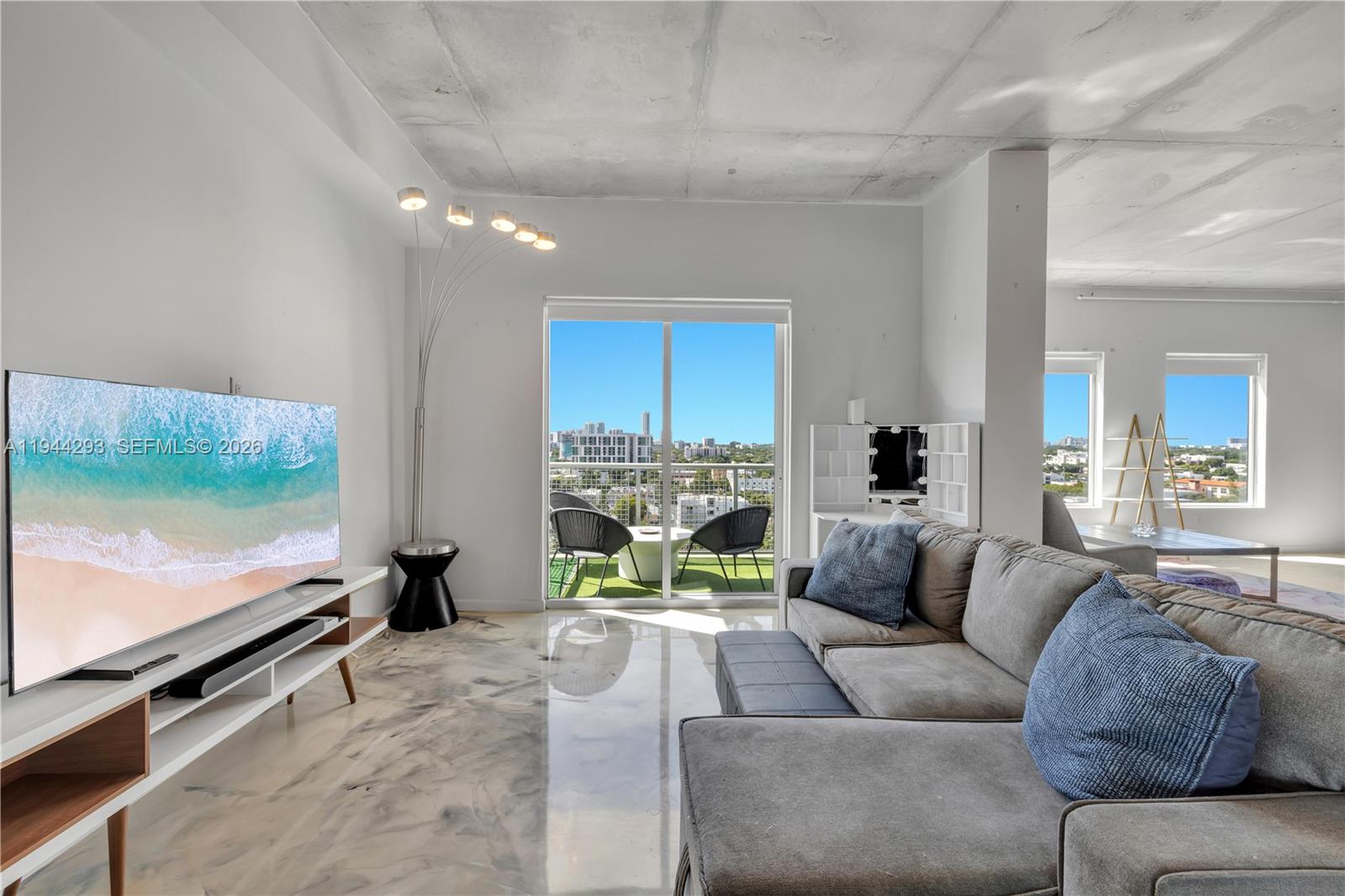 Neo Condo