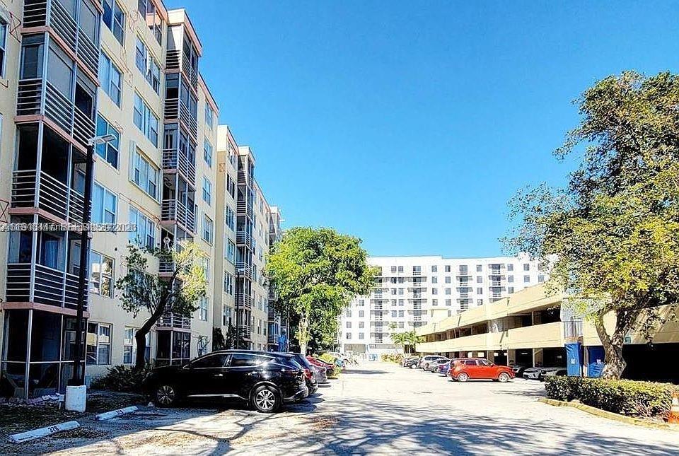 Homes for sale in Miami, FL | 17890 W Dixie #302, Miami, FL 33160 | MLS# A11946447