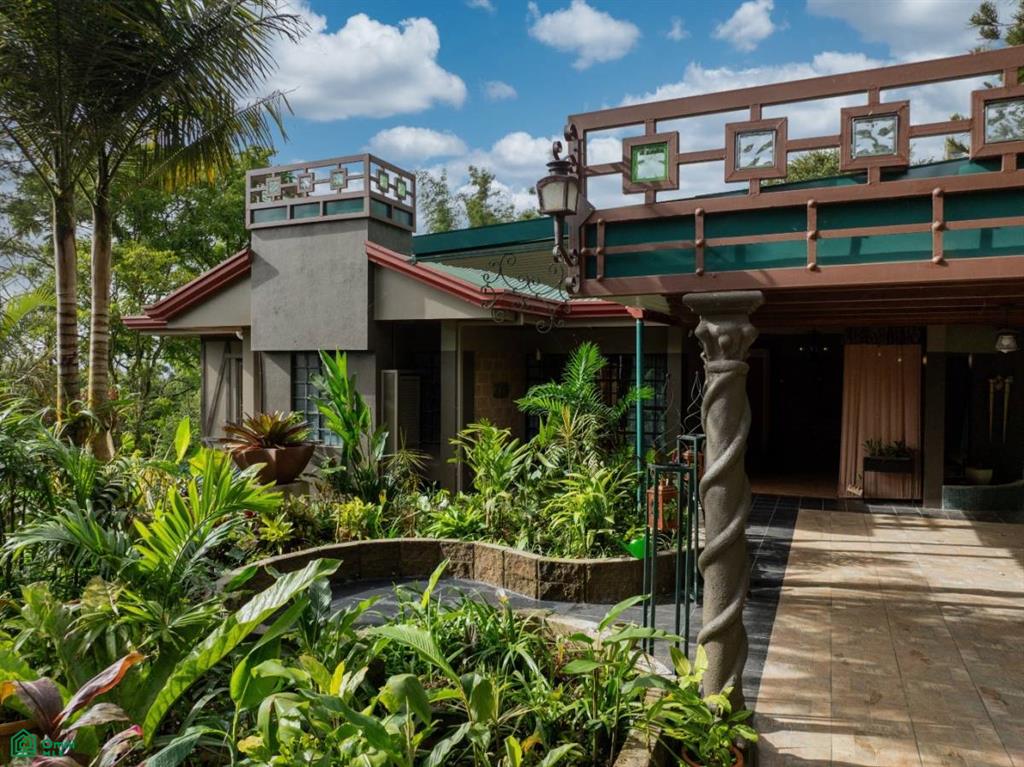 5 bed Single Family Homes For Sale in San Ramón, Alajuela - 1