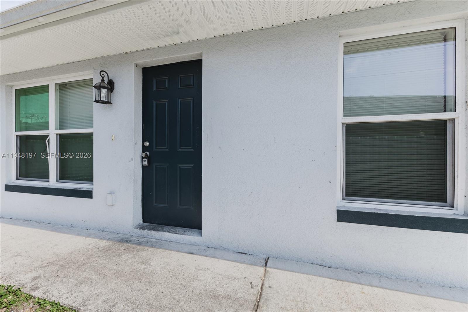 Homes for sale in Fort Myers, FL | 2403/2405 Maple Ave, Fort Myers, FL 33901 | MLS# A11948197