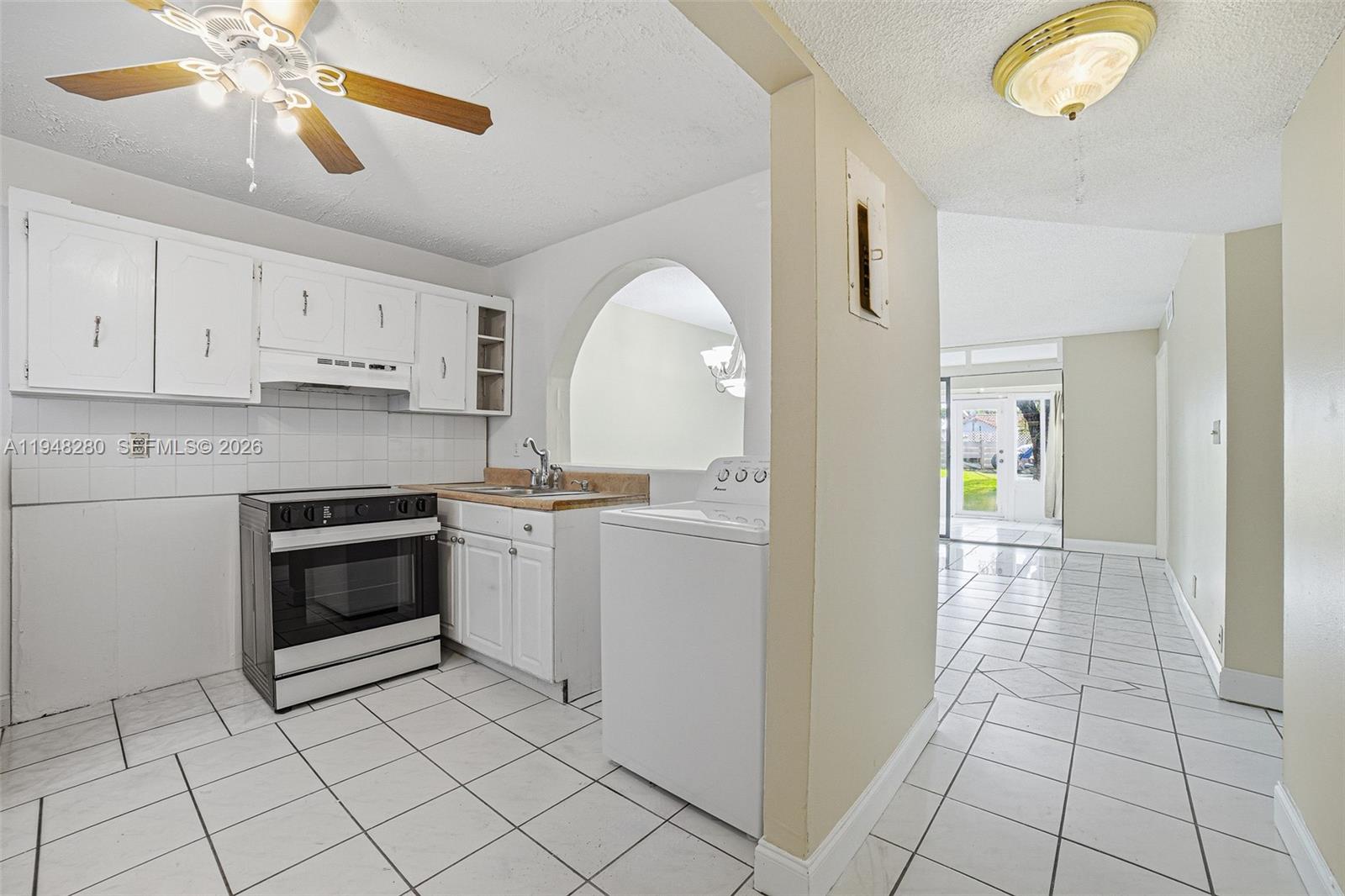 Homes for sale in Davie, FL | 7830 Nw 33Rd St, Davie, FL 33024