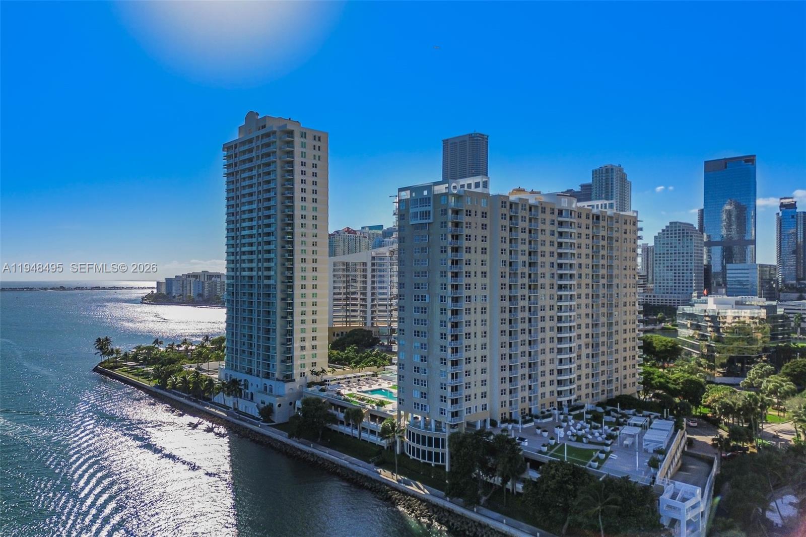 Isola Condo