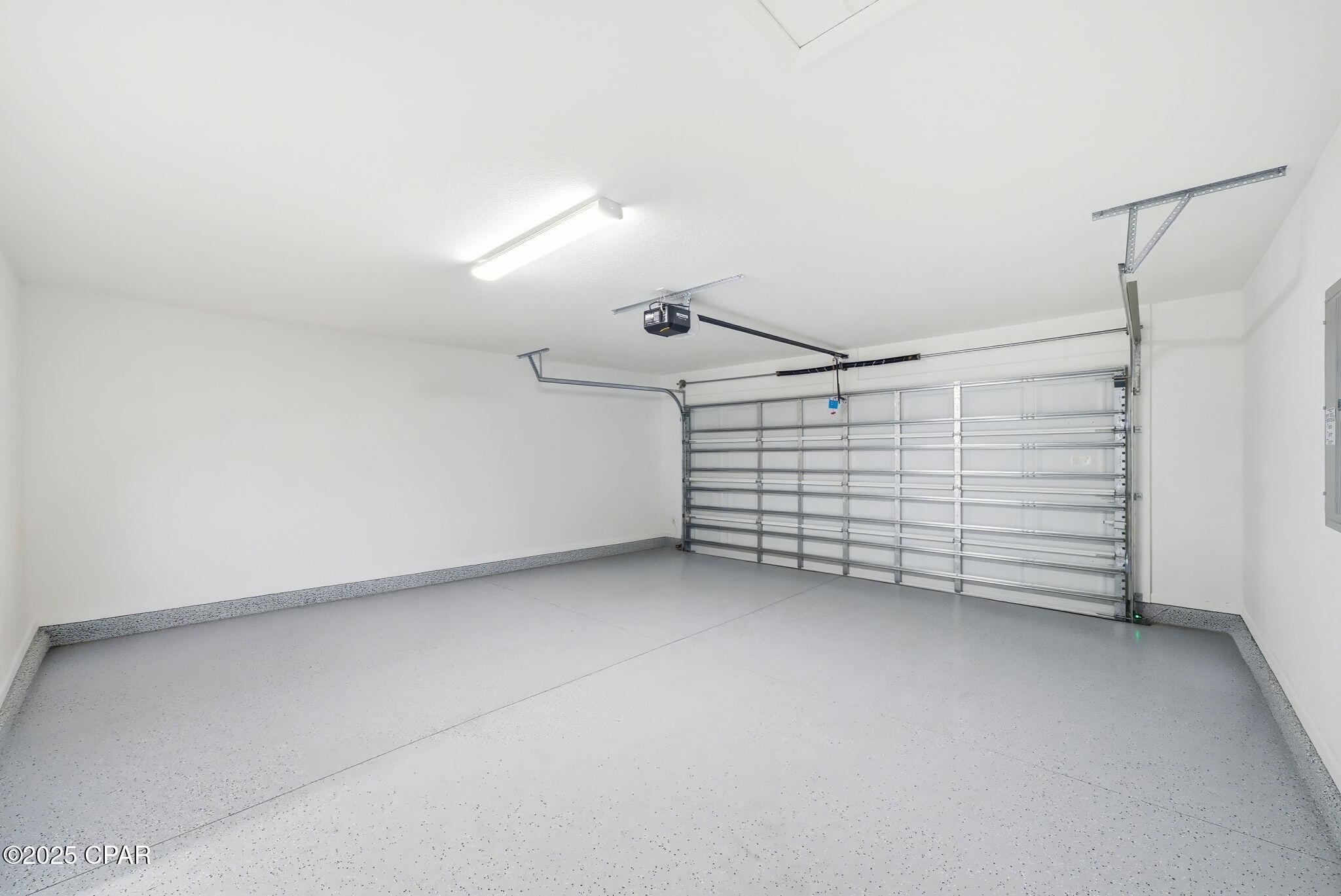 Image 19 For 8833 Attitude Avenue