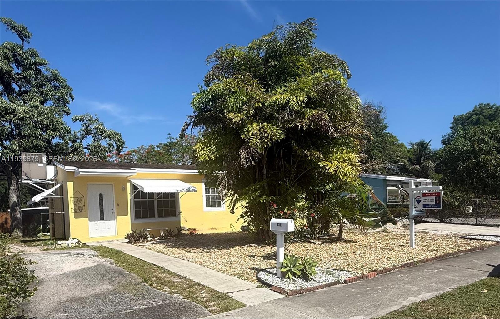 Homes for sale in Hollywood, FL | 1311 N 69th Ave, Hollywood, FL 33024 | MLS# A11935875