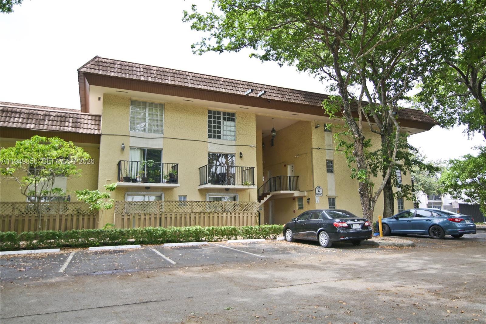 Courtyards At Kendall