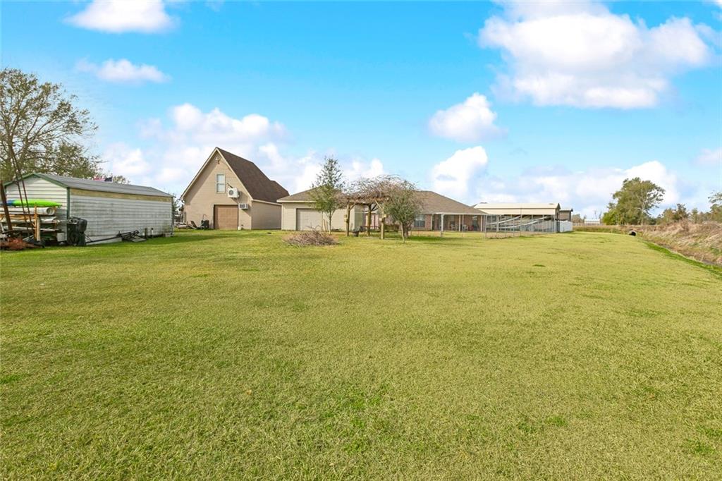 Homes for sale in Hahnville, LA | 102 Union Dr, Hahnville, LA 70057 | MLS# 2539148