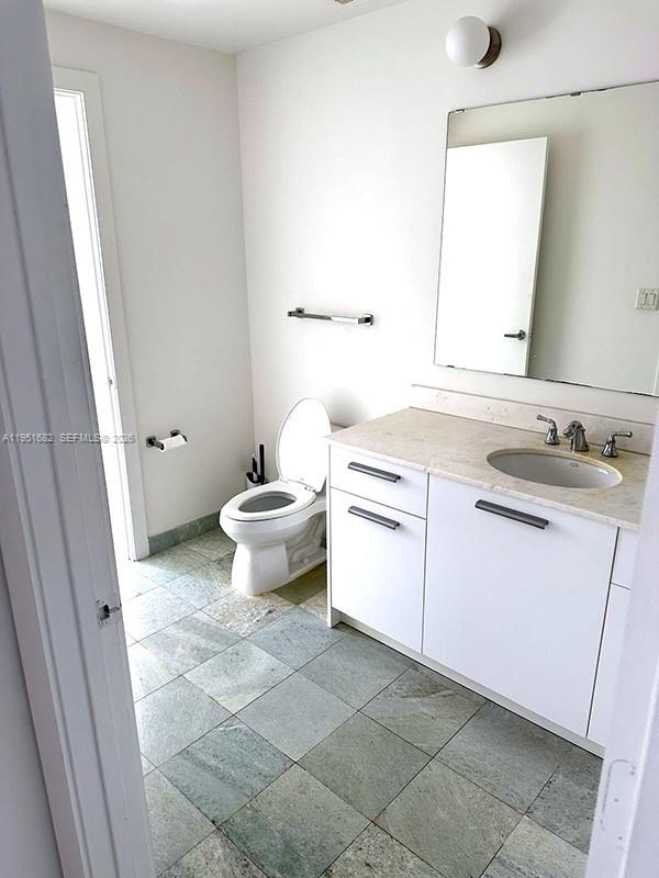 1050 Brickell Ave 3008