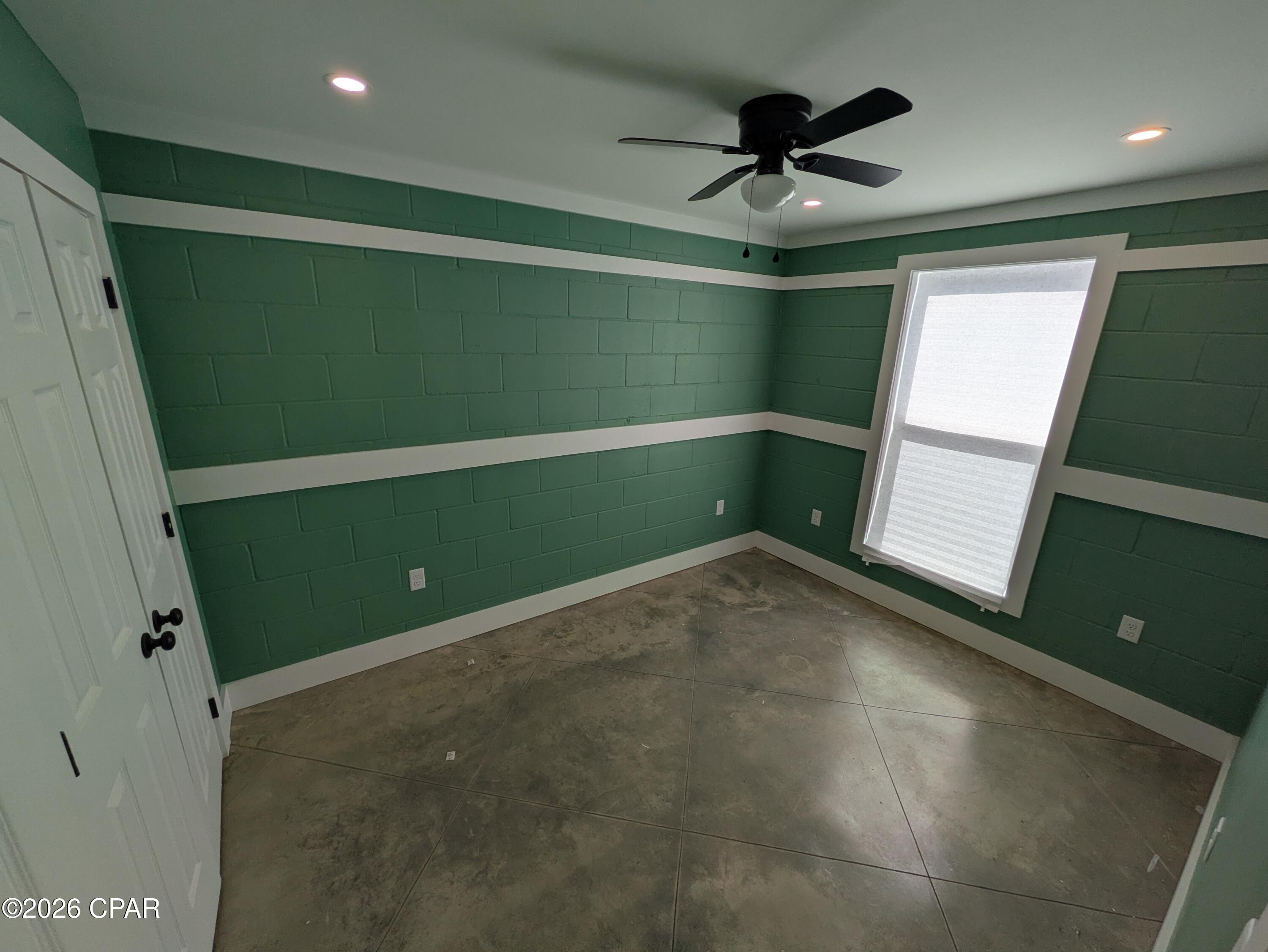Image 14 For 13733 Windsor Avenue