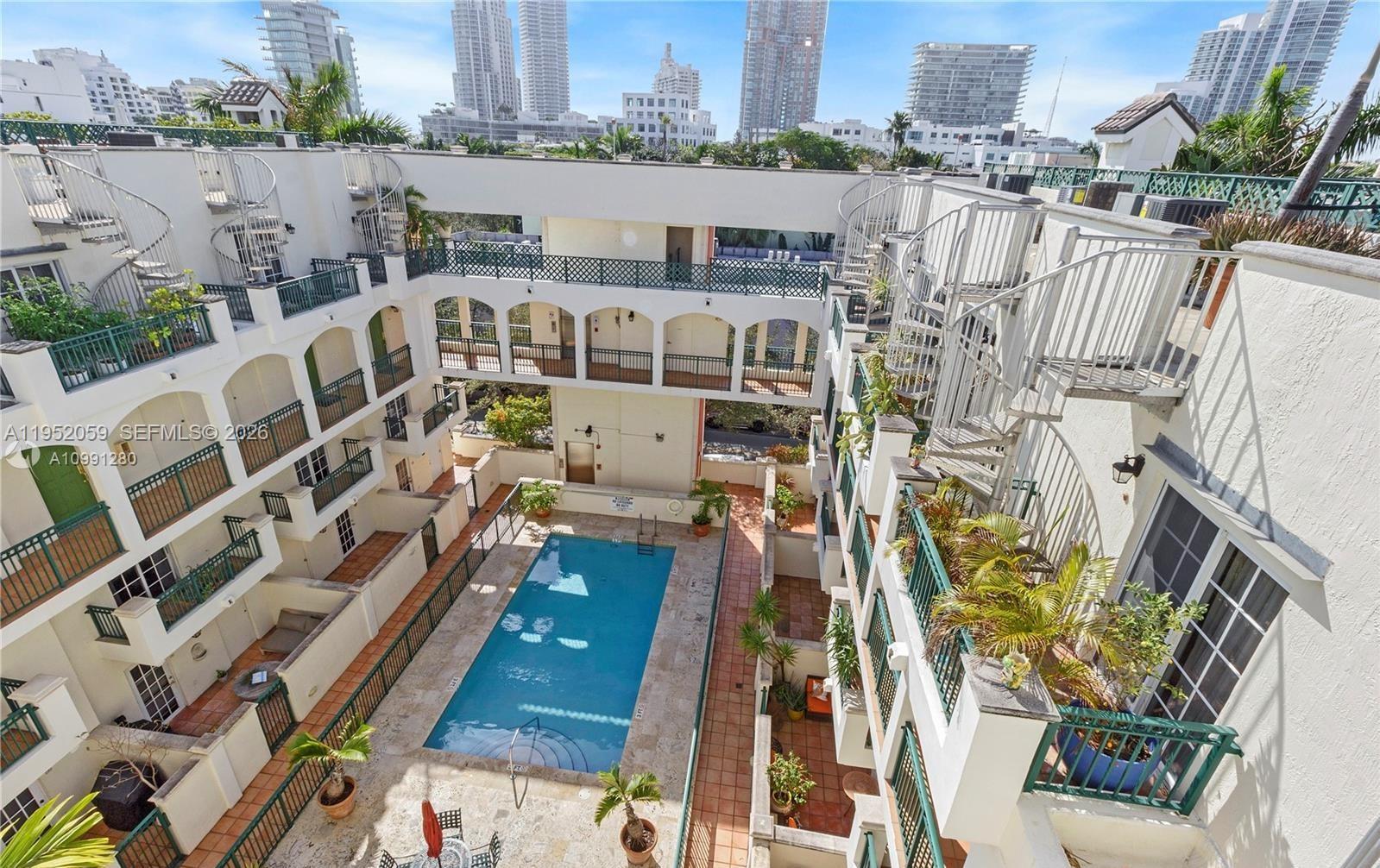 Armitage Place No 3 Condo