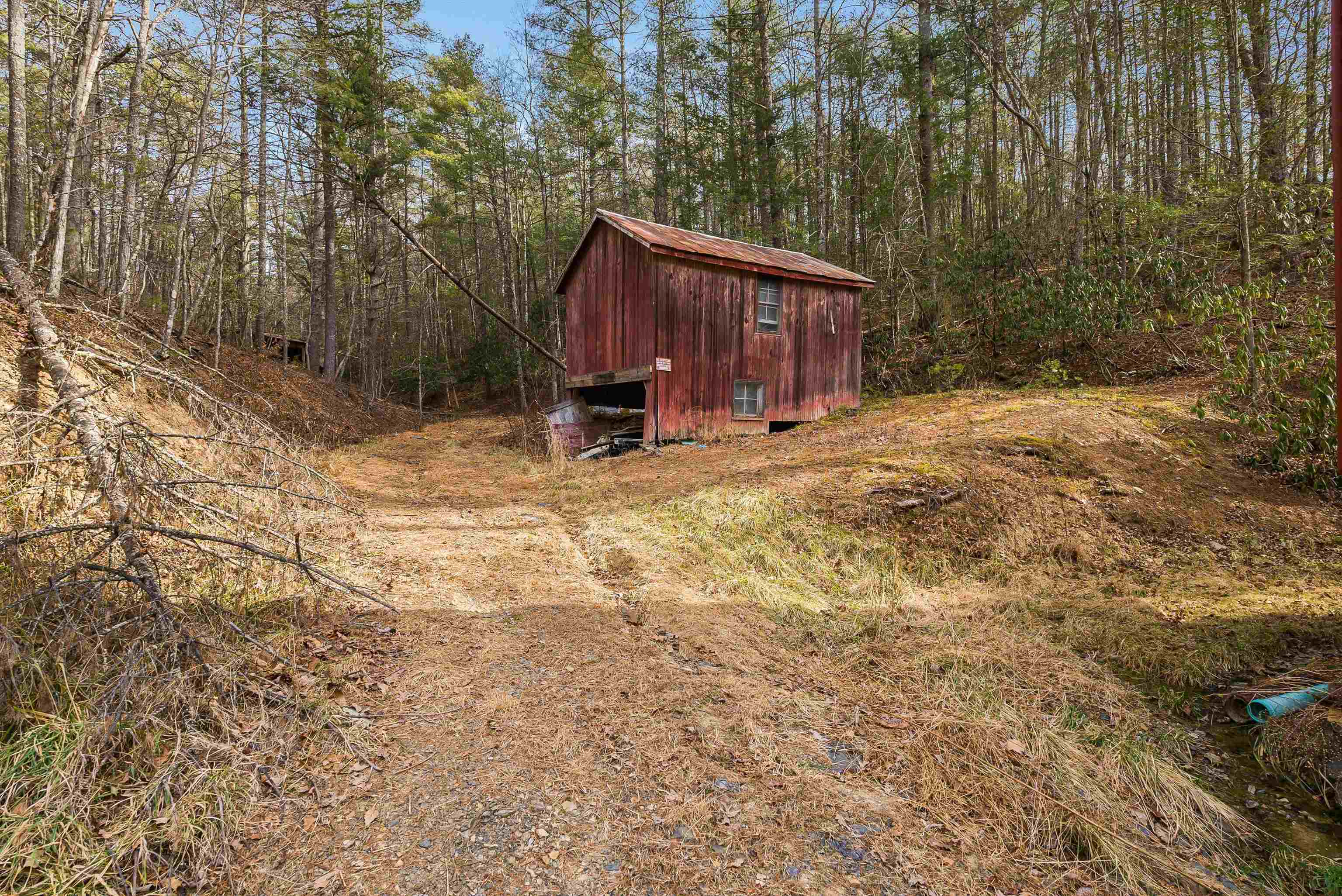 595 Deerfield Valley Rd