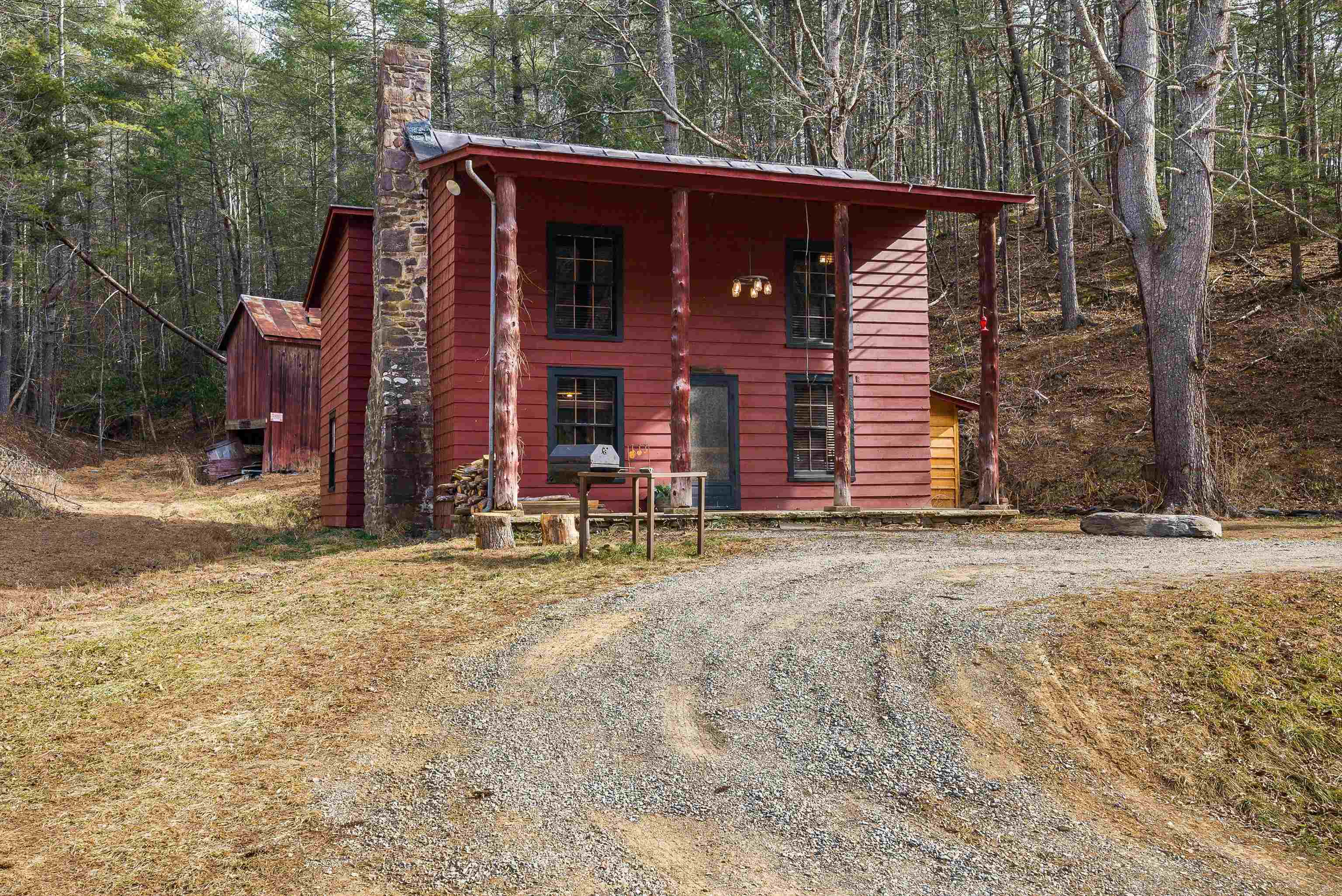 595 Deerfield Valley Rd