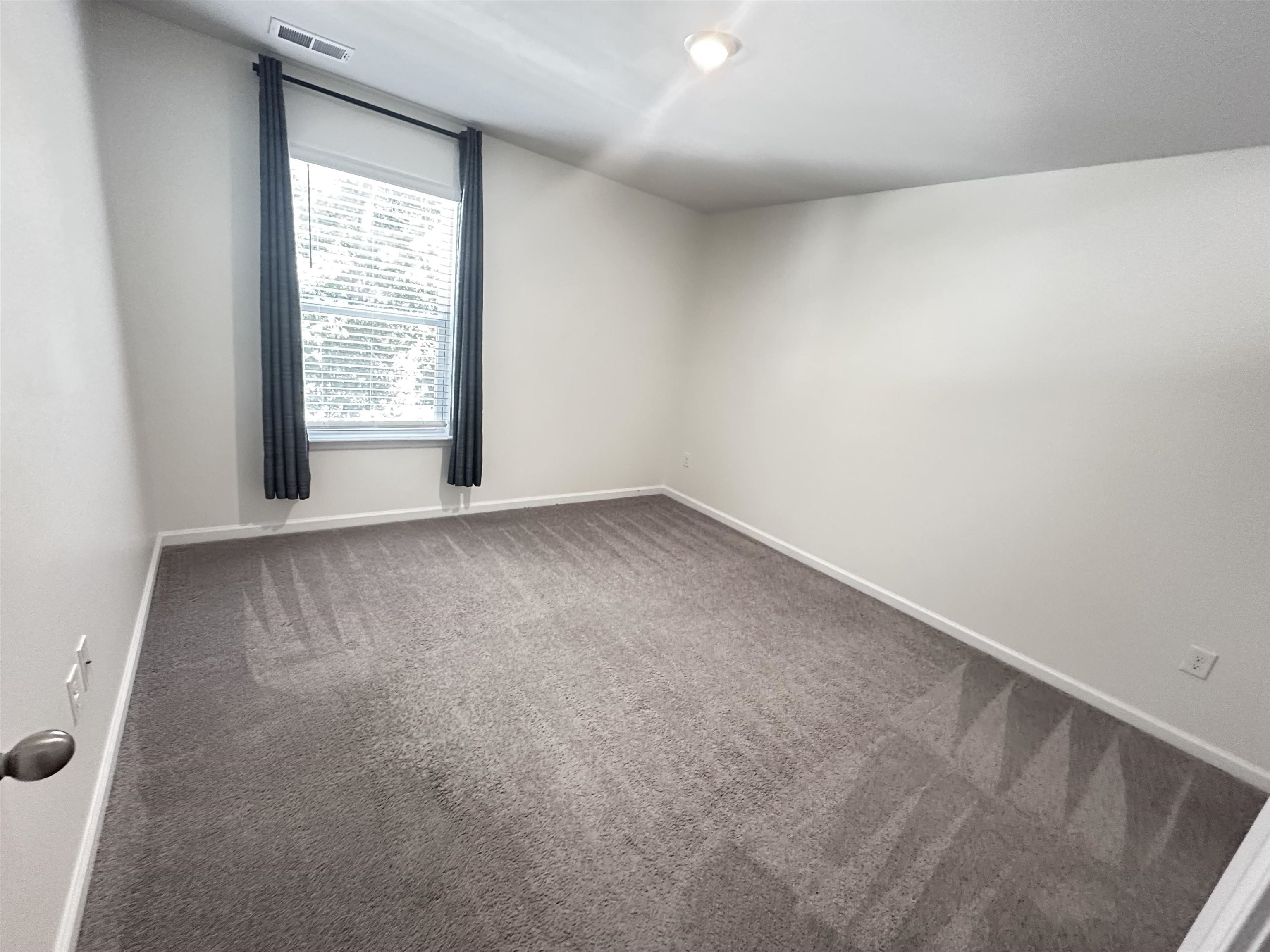 2602387 | Photo 24