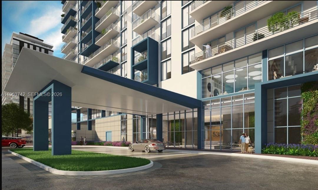 5350 Park is a community in the heart of Doral, surrounded by golf courses. Its prime location also puts it close to shopping centers, spas, restaurants, and more. The building's modern facade is stunning; comprised of 251 residences, it offers the most sought-after luxury lifestyle in the city. Residents enjoy elegance, comfort, and rooms bathed in natural light. Amenities at 5350 Park include a sauna, a lobby designed by GioCasa, and terraces overlooking the lush Downtown Doral Park. Short-term rentals are permitted, including Airbnb, Vrbo, etc.
