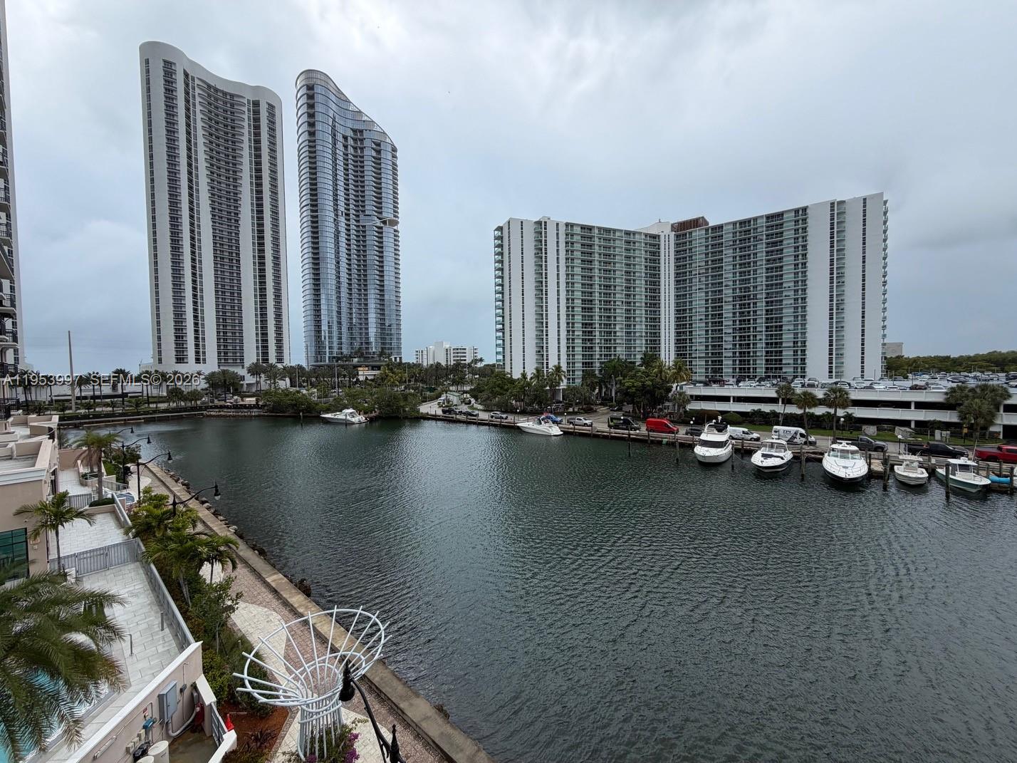 Kings Point Imperial Cond