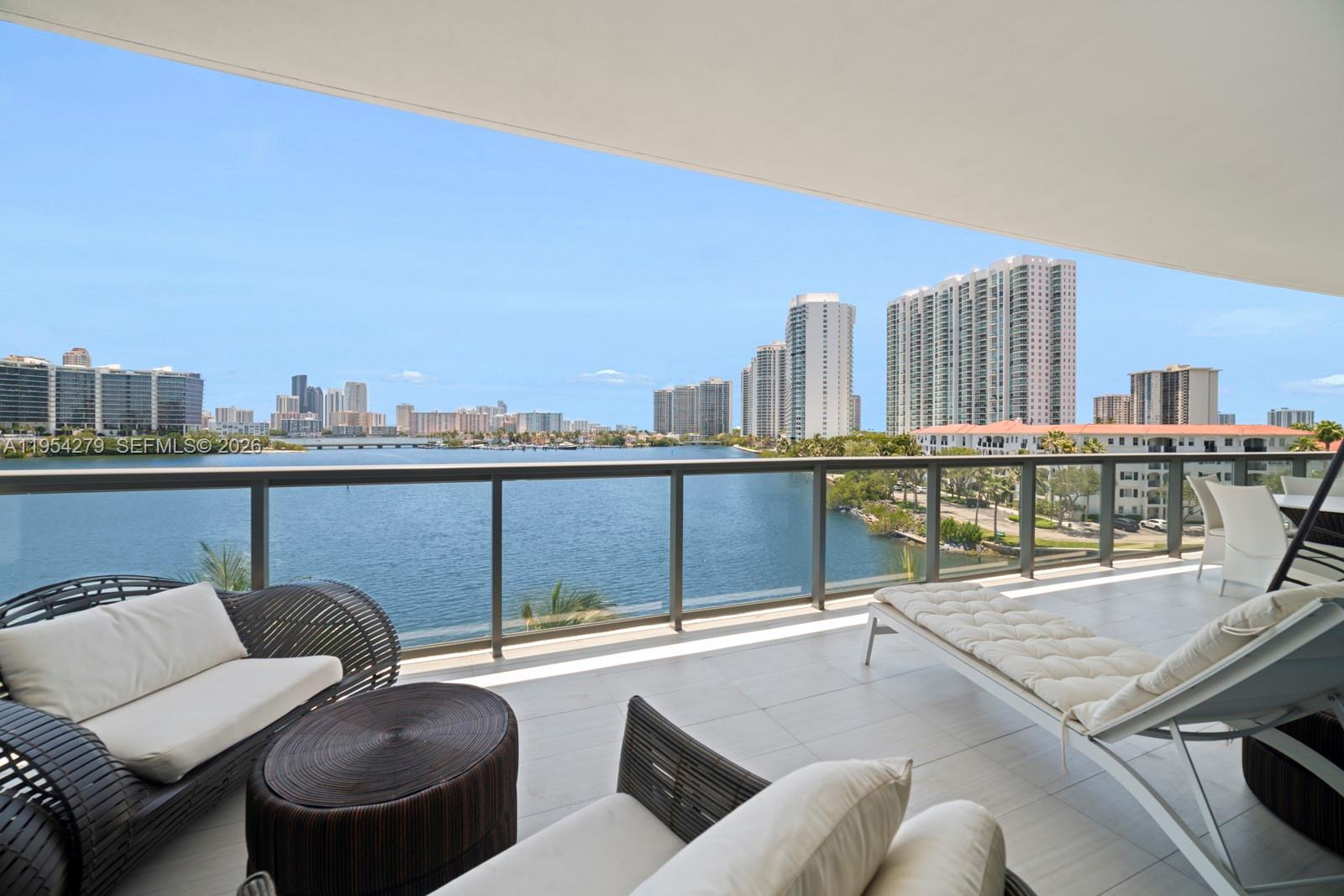3300 NE 188th St #414, Aventura FL 33180