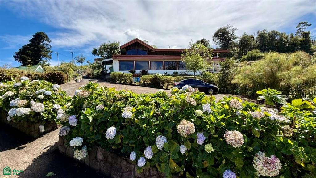 8 bed Commercial For Sale in Heredia, Heredia - 1