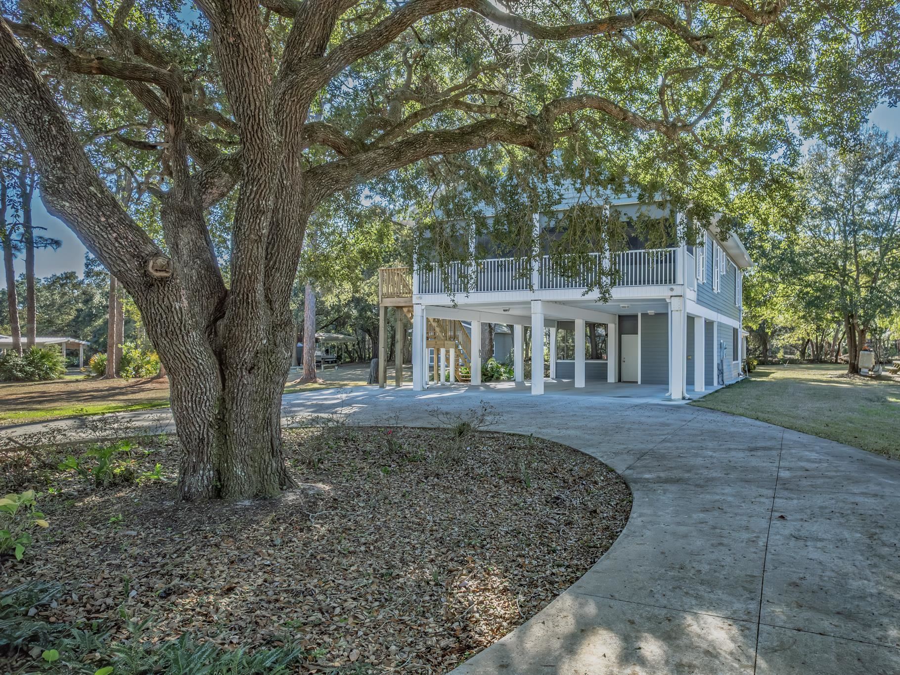 140  Craig Street , Carrabelle, FL, 32322
